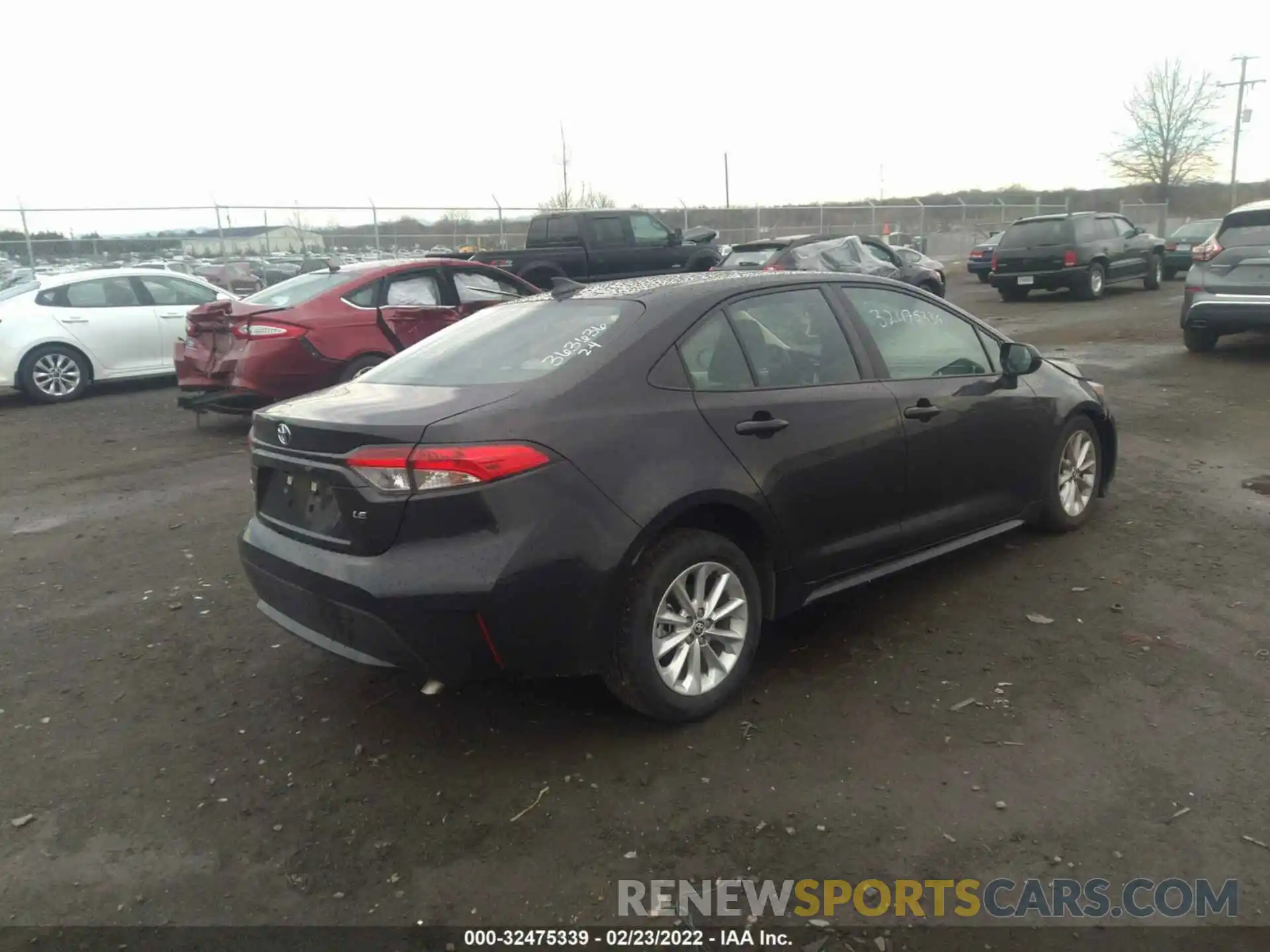 4 Photograph of a damaged car 5YFVPMAE1NP298672 TOYOTA COROLLA 2022