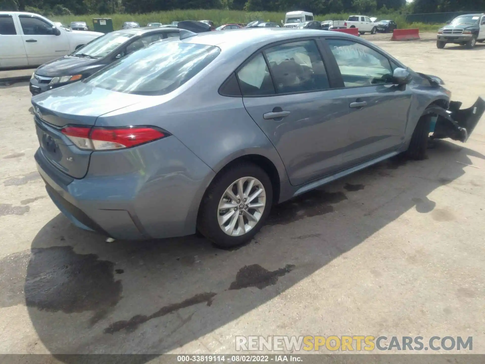 4 Photograph of a damaged car 5YFVPMAE1NP303241 TOYOTA COROLLA 2022