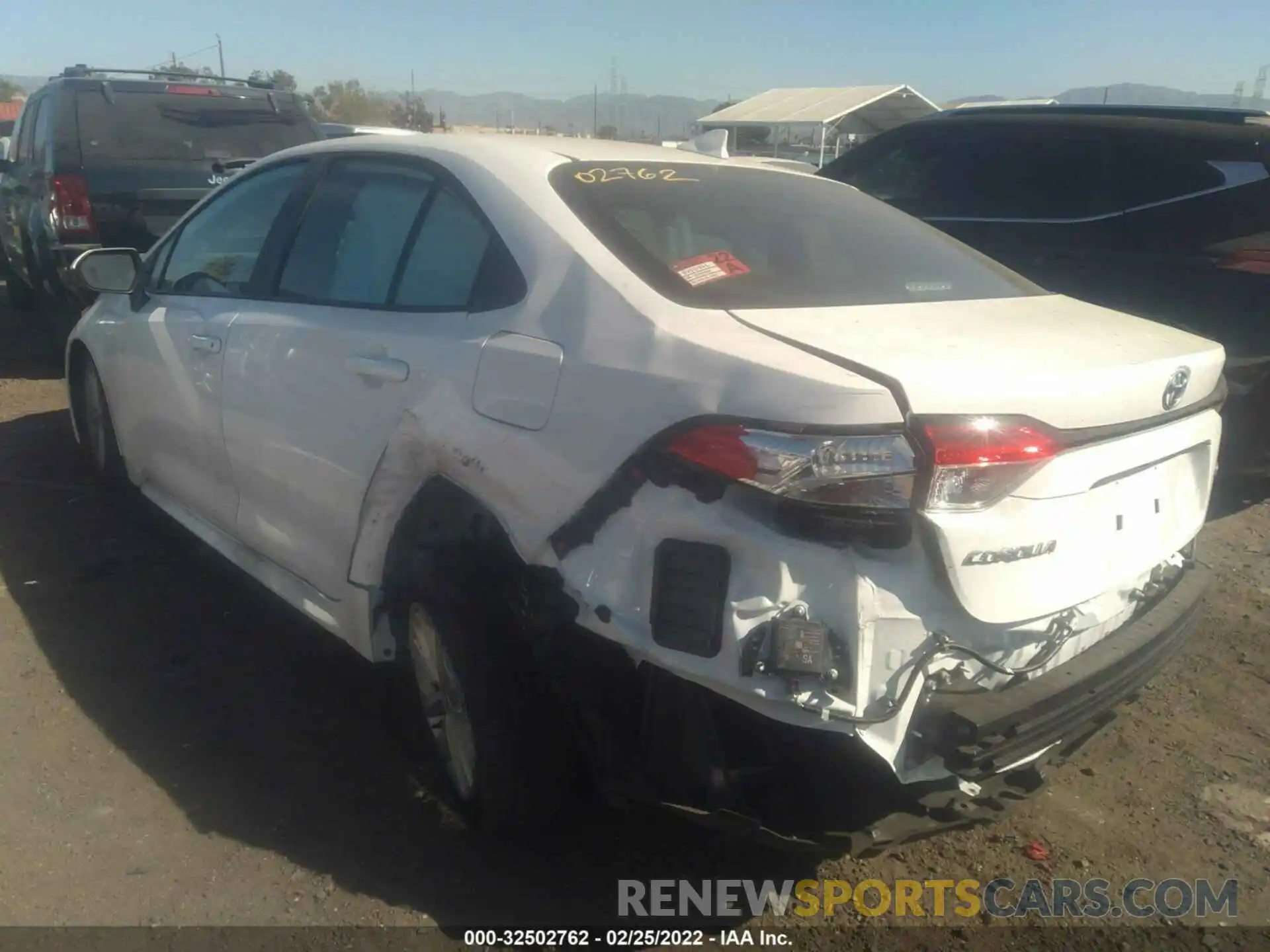 3 Photograph of a damaged car 5YFVPMAE2NP283579 TOYOTA COROLLA 2022