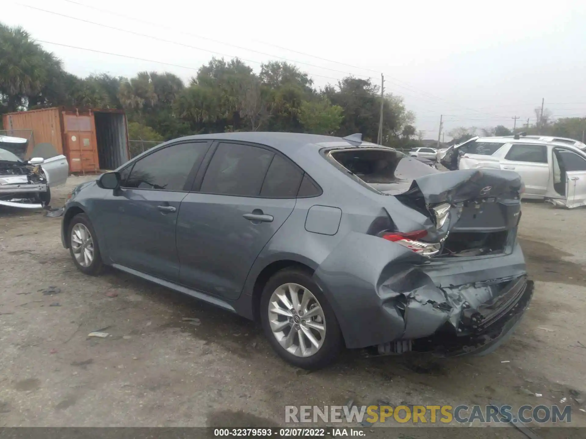 3 Photograph of a damaged car 5YFVPMAE2NP292346 TOYOTA COROLLA 2022