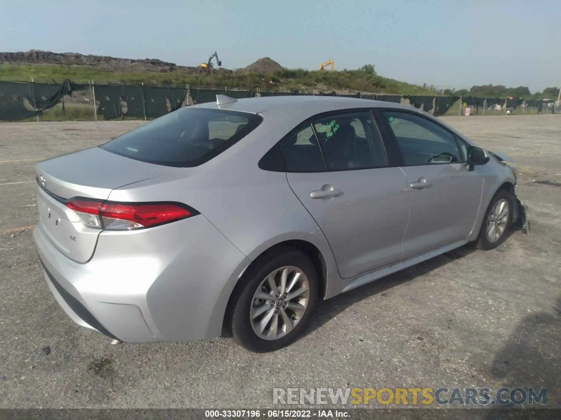 4 Photograph of a damaged car 5YFVPMAE3NP307548 TOYOTA COROLLA 2022