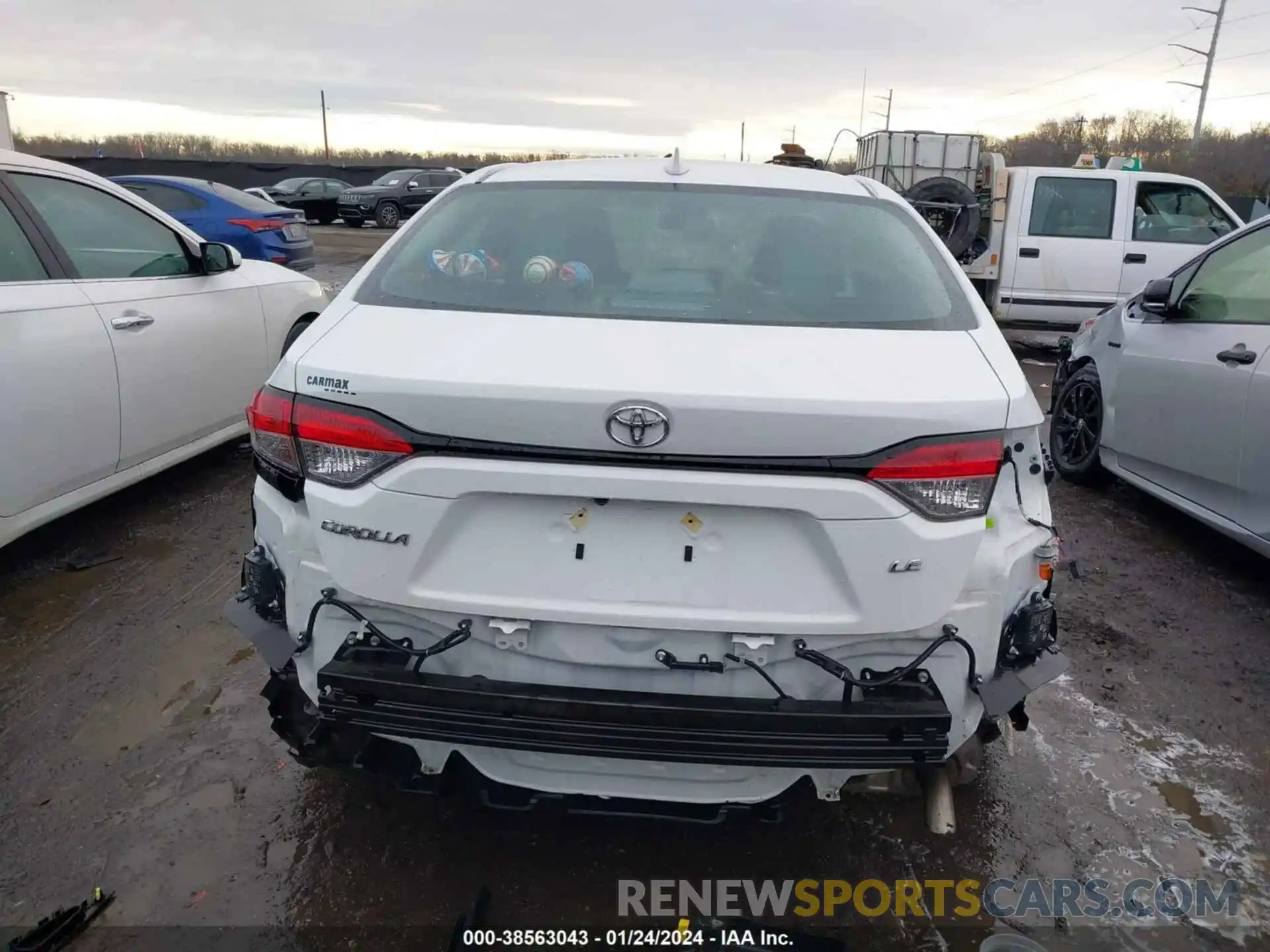 17 Photograph of a damaged car 5YFVPMAE4NP306439 TOYOTA COROLLA 2022