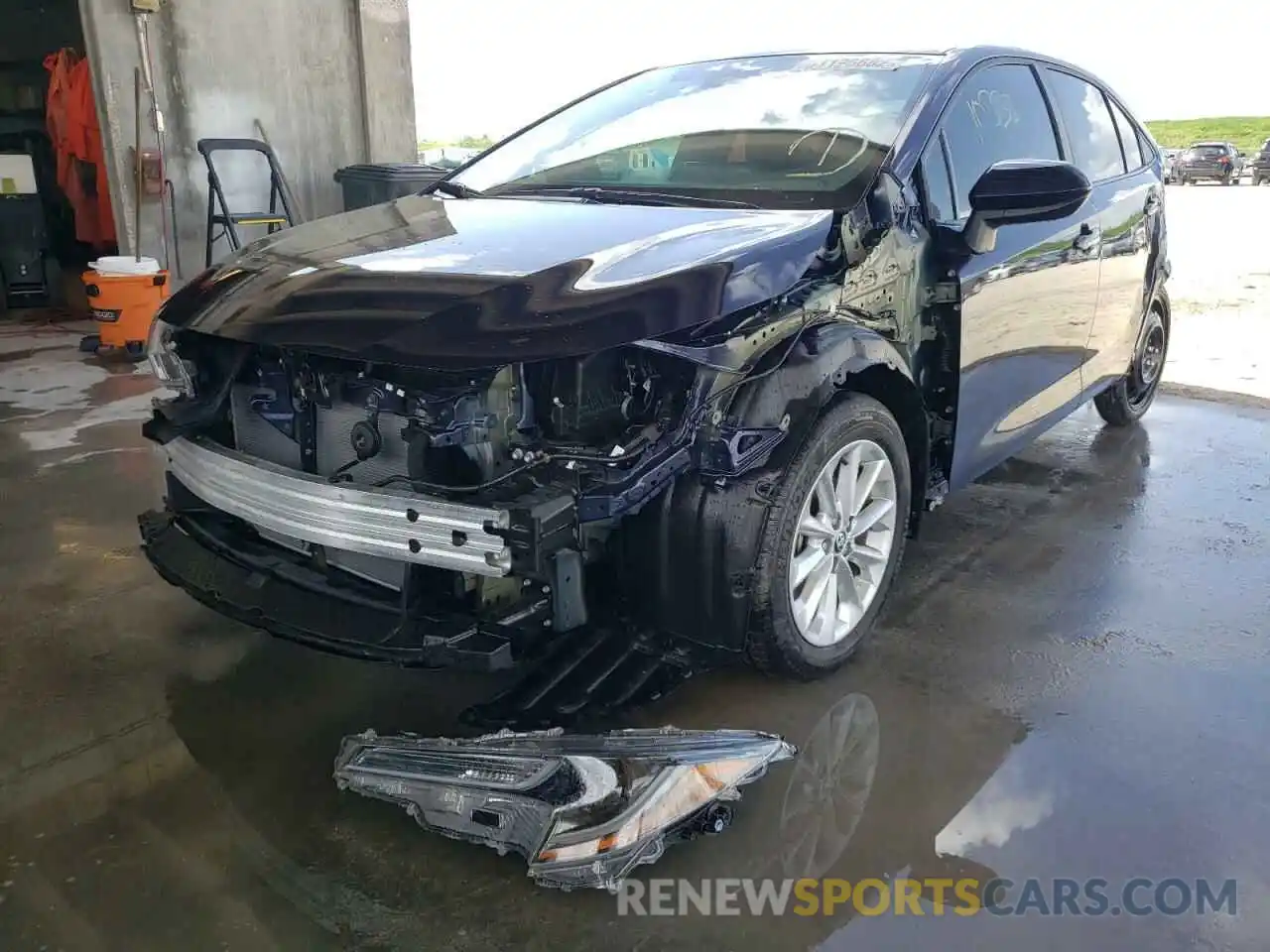 2 Photograph of a damaged car 5YFVPMAE7NP280483 TOYOTA COROLLA 2022