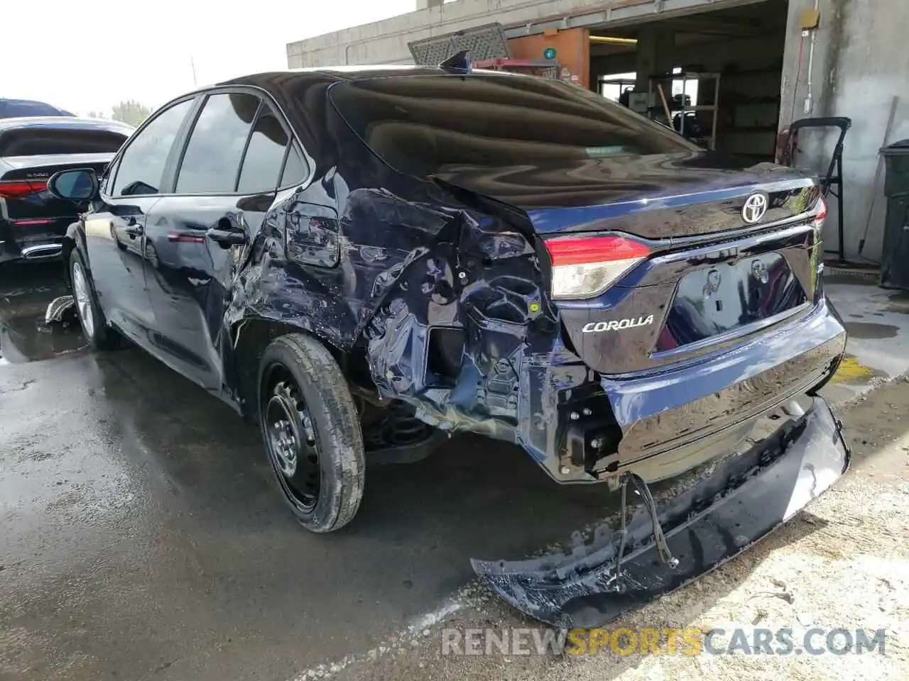 3 Photograph of a damaged car 5YFVPMAE7NP280483 TOYOTA COROLLA 2022