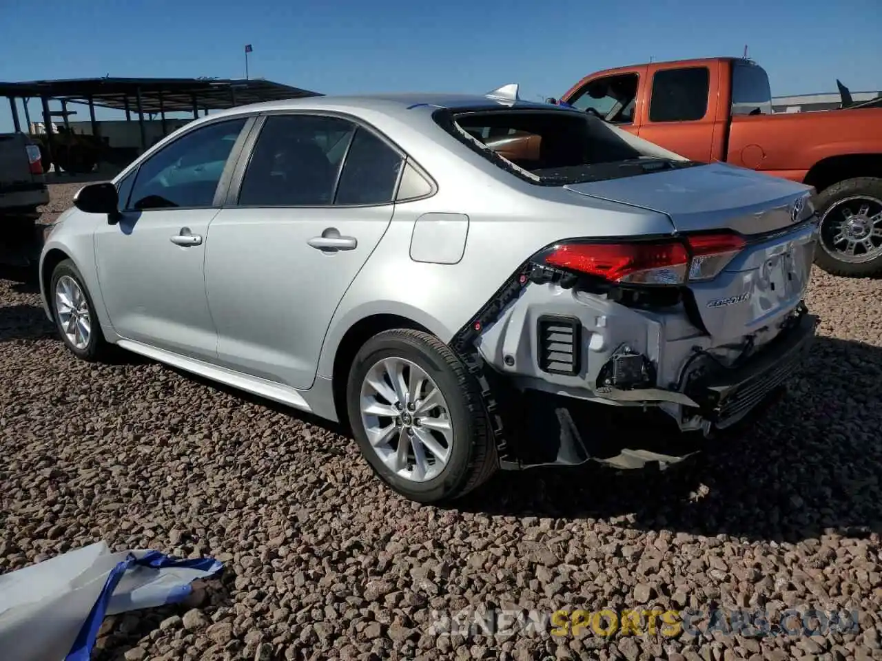 2 Photograph of a damaged car 5YFVPMAE9NP305898 TOYOTA COROLLA 2022