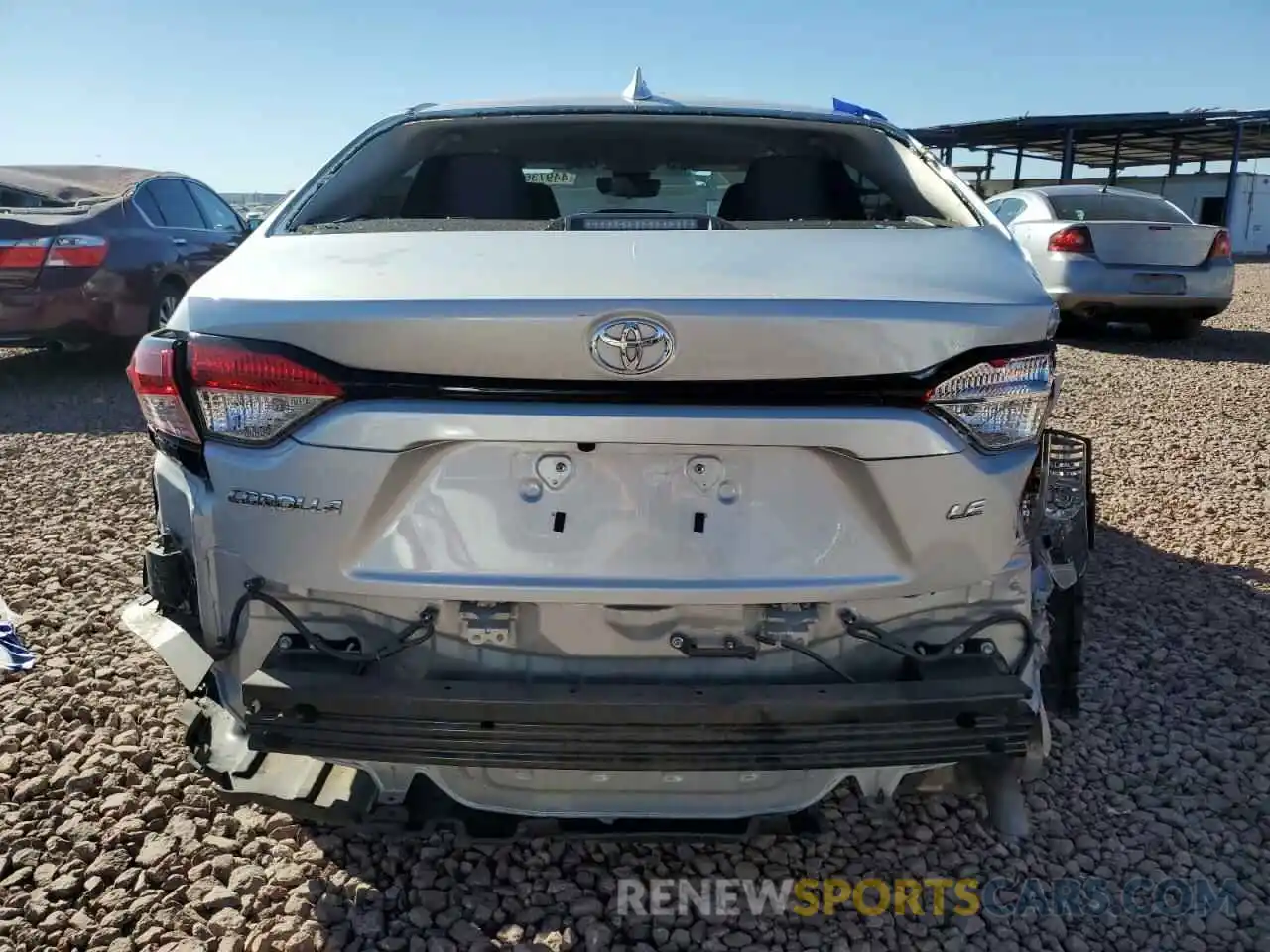 6 Photograph of a damaged car 5YFVPMAE9NP305898 TOYOTA COROLLA 2022