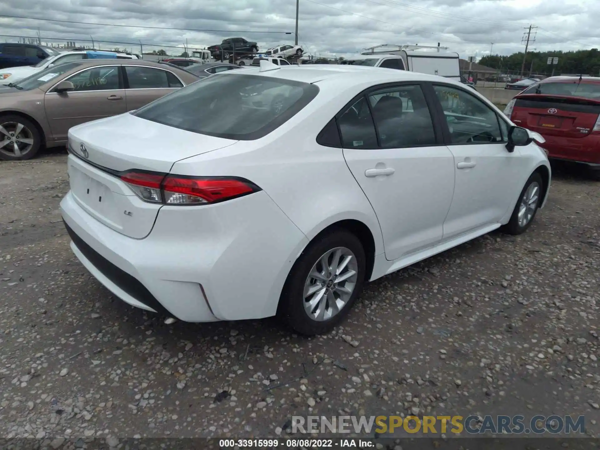 4 Photograph of a damaged car 5YFVPMAE9NP336293 TOYOTA COROLLA 2022