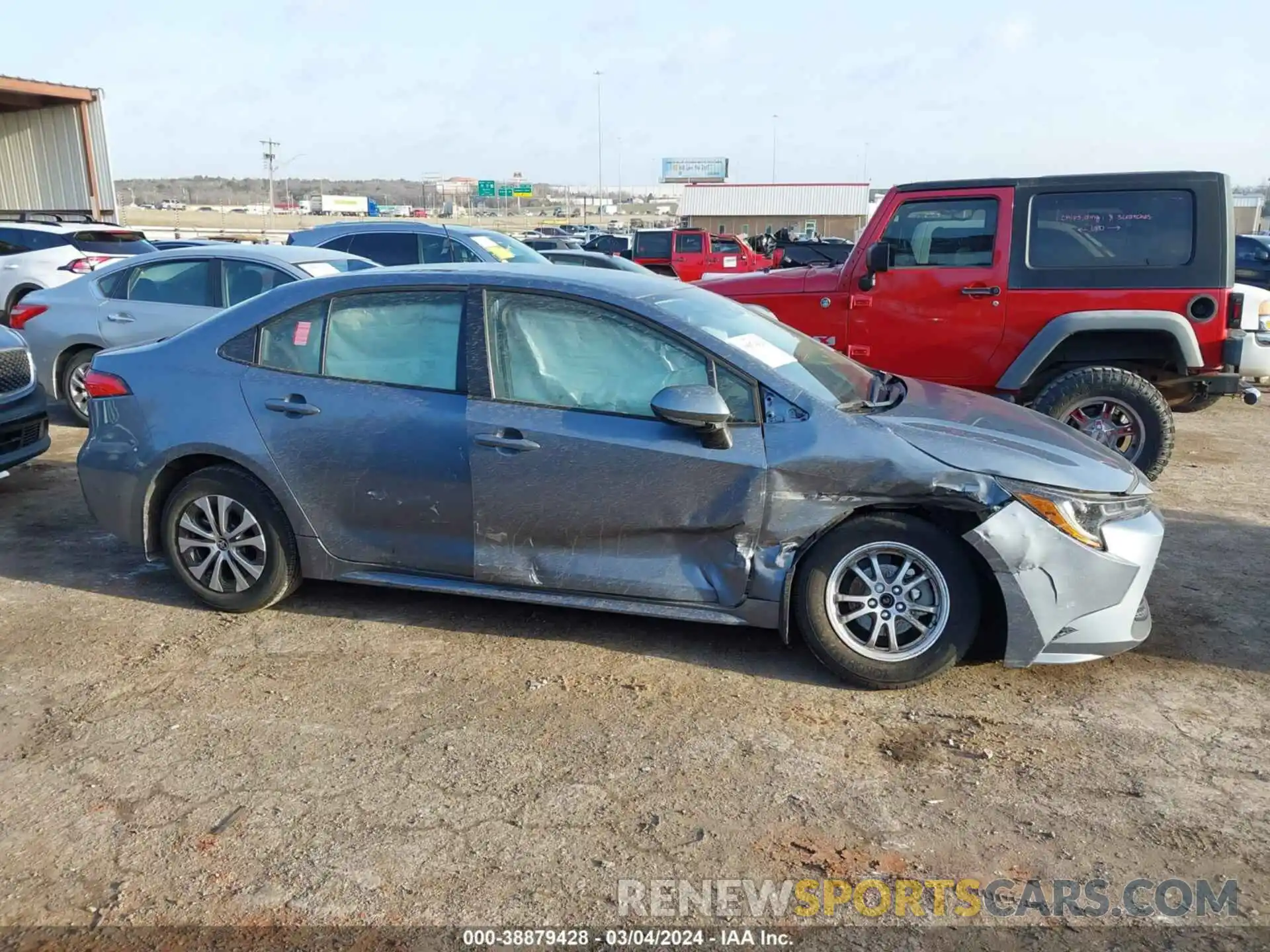 13 Photograph of a damaged car JTDEAMDE0N3011540 TOYOTA COROLLA 2022