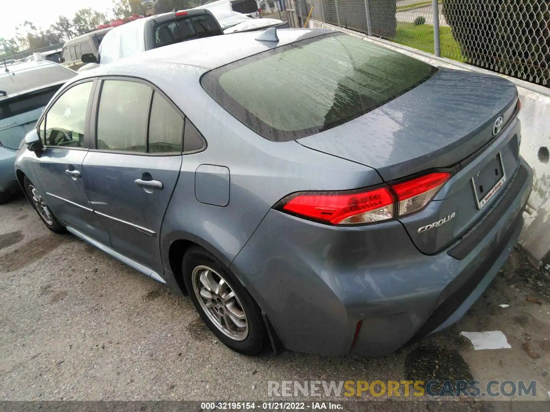 3 Photograph of a damaged car JTDEAMDE0NJ037311 TOYOTA COROLLA 2022