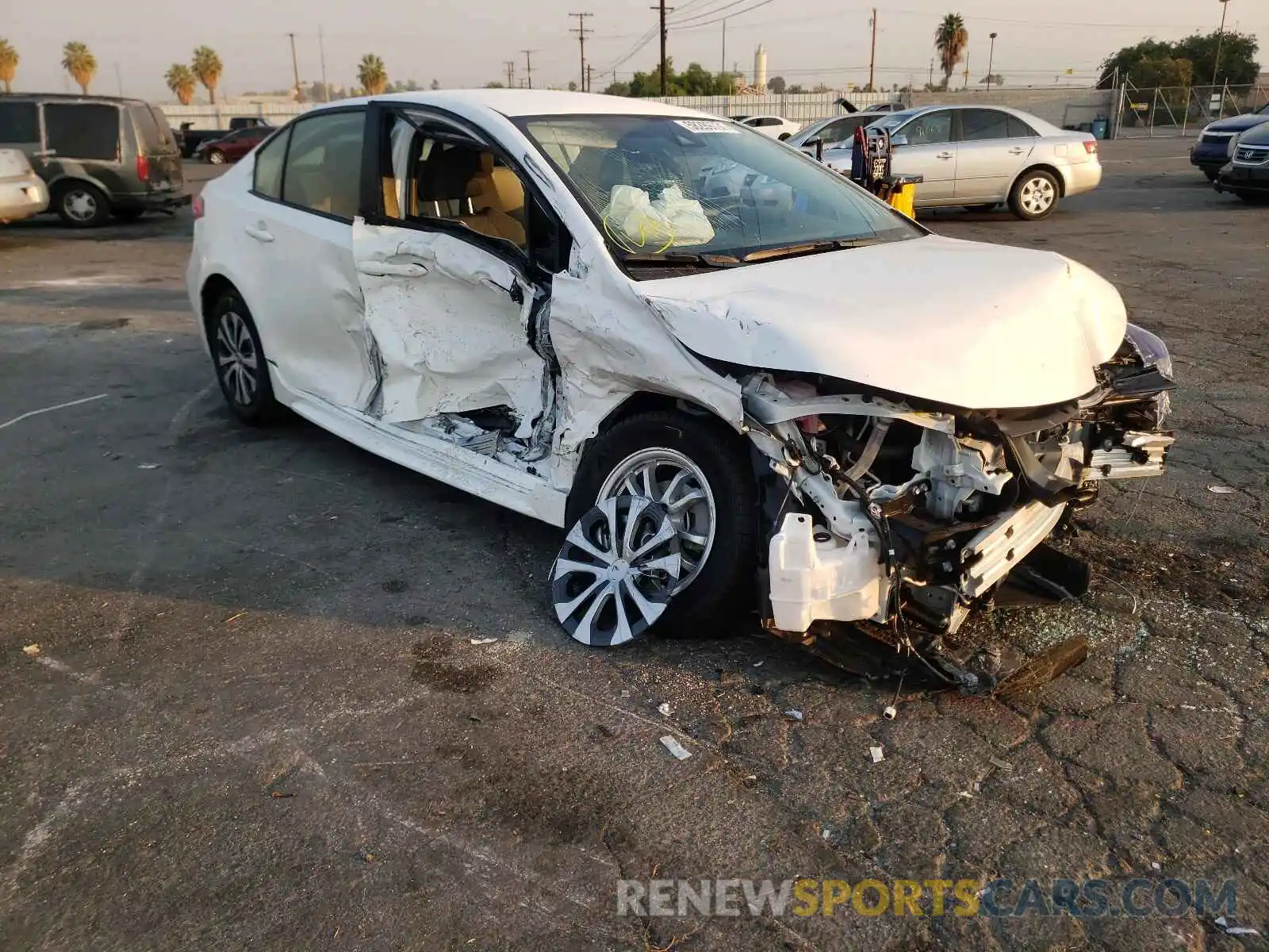 1 Photograph of a damaged car JTDEAMDE0NJ042086 TOYOTA COROLLA 2022