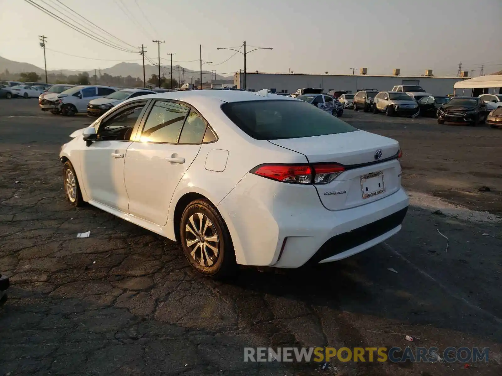 3 Photograph of a damaged car JTDEAMDE0NJ042086 TOYOTA COROLLA 2022