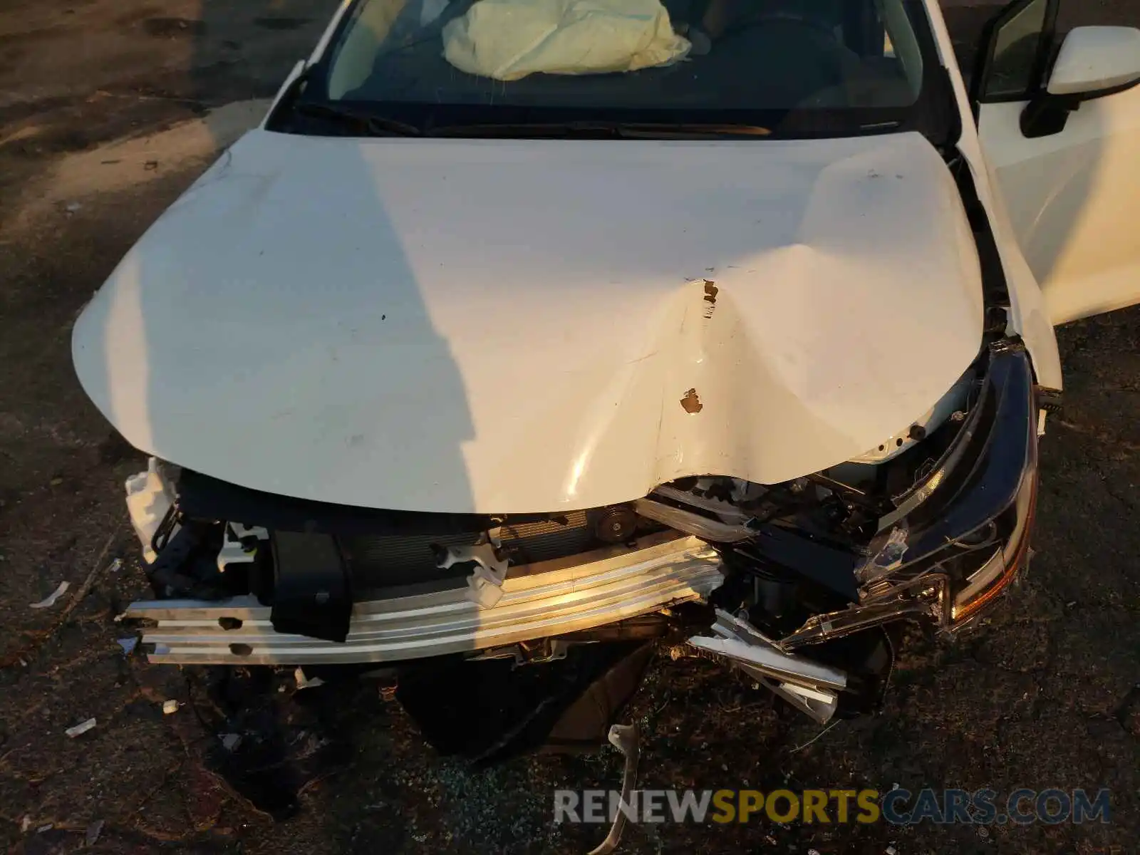 7 Photograph of a damaged car JTDEAMDE0NJ042086 TOYOTA COROLLA 2022