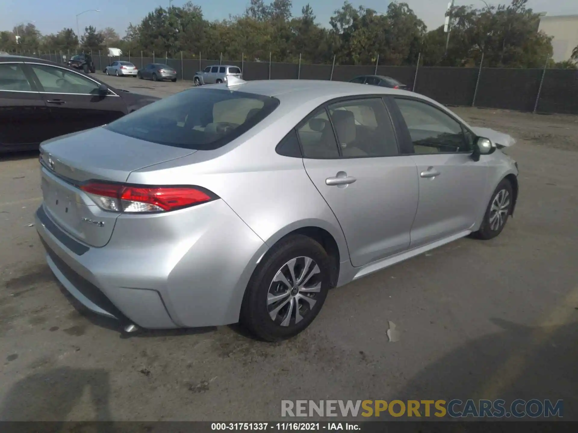 4 Photograph of a damaged car JTDEAMDE1NJ035874 TOYOTA COROLLA 2022