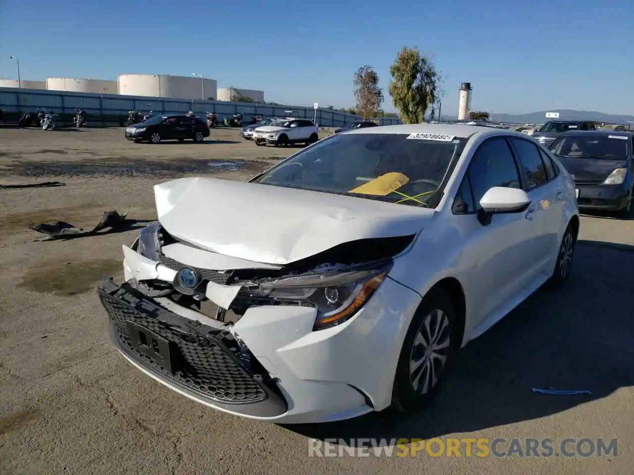 2 Photograph of a damaged car JTDEAMDE1NJ038970 TOYOTA COROLLA 2022