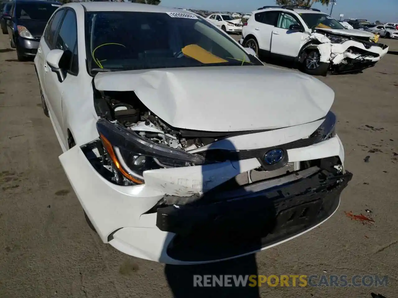 9 Photograph of a damaged car JTDEAMDE1NJ038970 TOYOTA COROLLA 2022