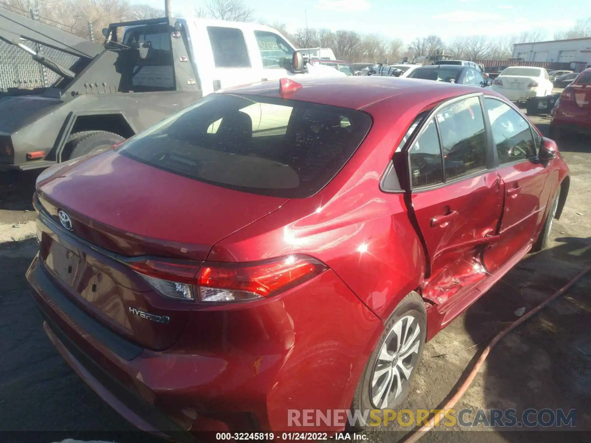 4 Photograph of a damaged car JTDEAMDE1NJ042470 TOYOTA COROLLA 2022