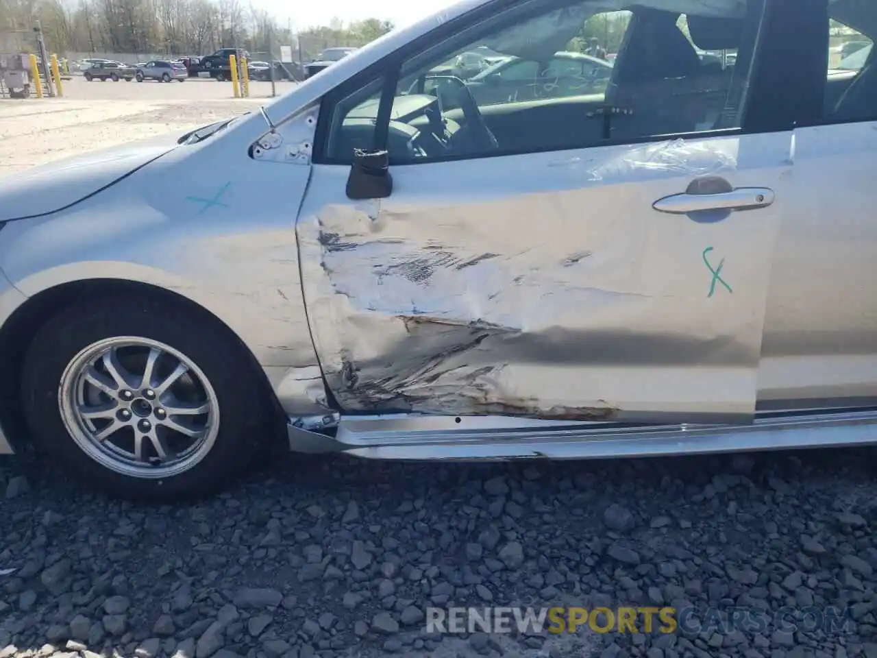 9 Photograph of a damaged car JTDEAMDE1NJ043456 TOYOTA COROLLA 2022