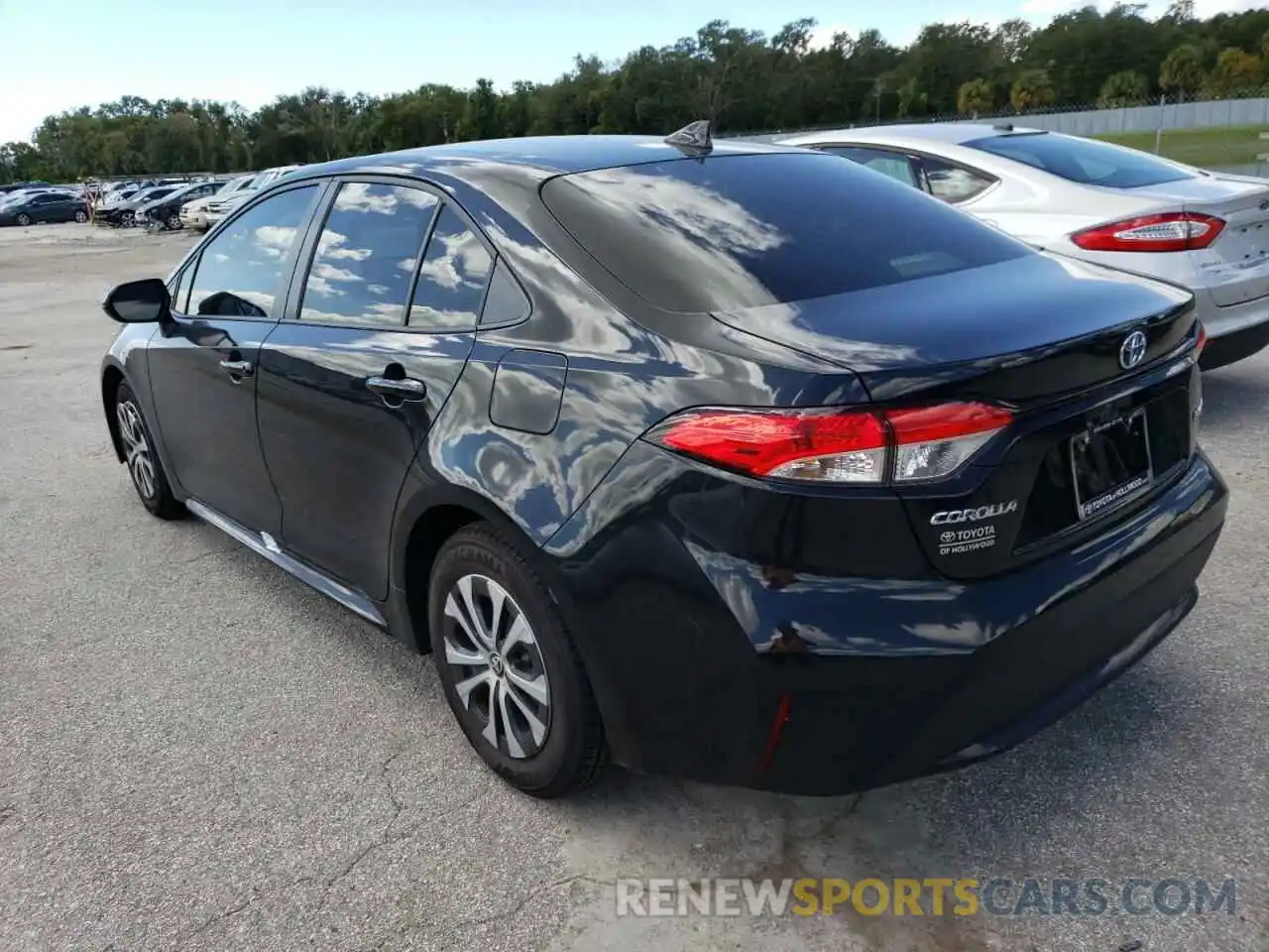 3 Photograph of a damaged car JTDEAMDE1NJ059897 TOYOTA COROLLA 2022