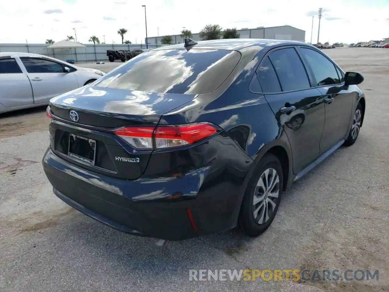 4 Photograph of a damaged car JTDEAMDE1NJ059897 TOYOTA COROLLA 2022