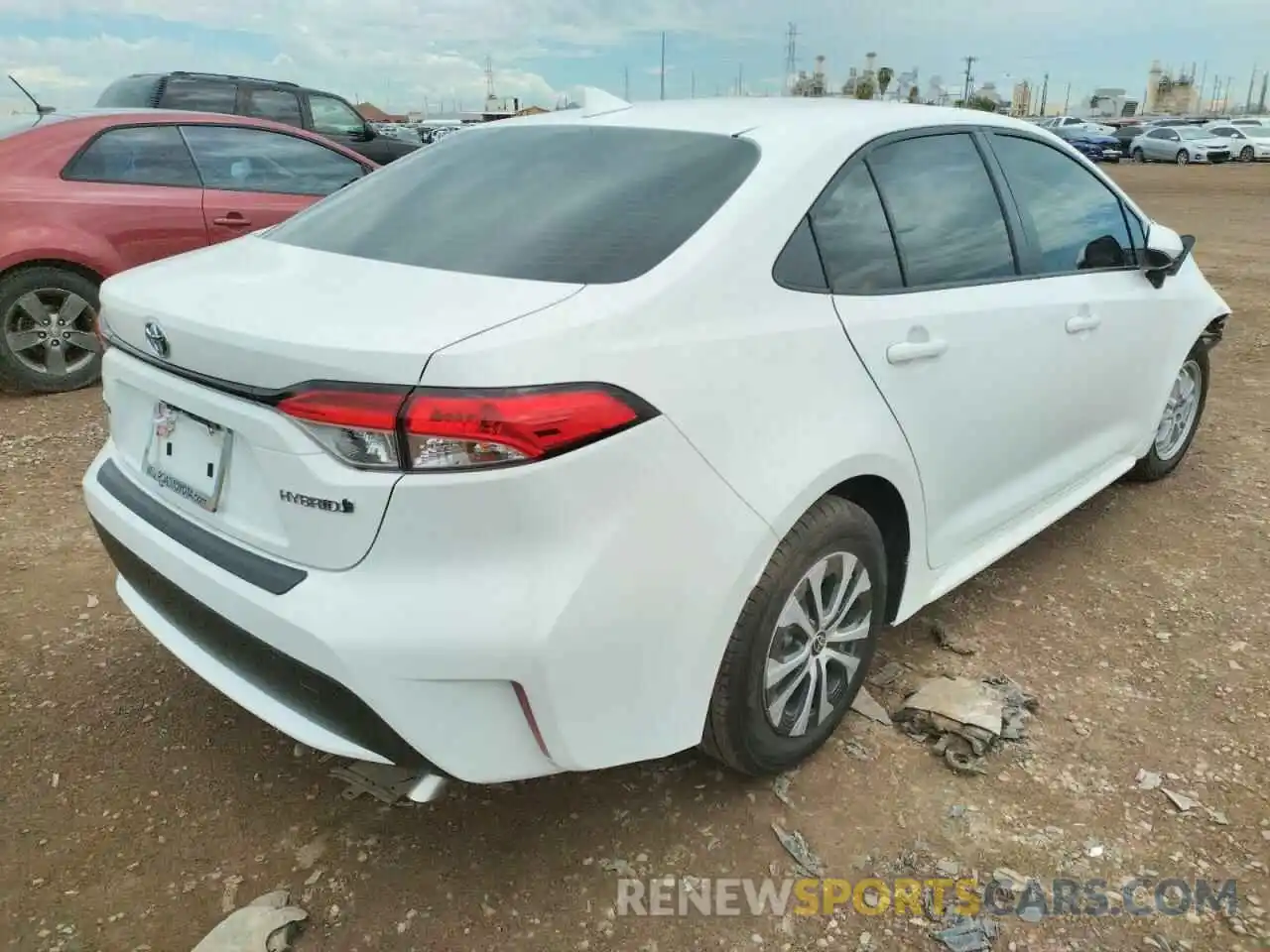 4 Photograph of a damaged car JTDEAMDE2N3008817 TOYOTA COROLLA 2022