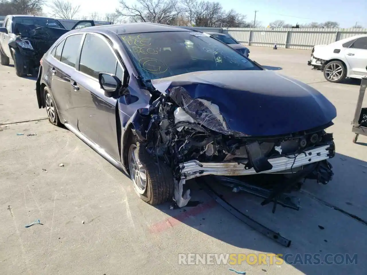 1 Photograph of a damaged car JTDEAMDE2NJ041912 TOYOTA COROLLA 2022