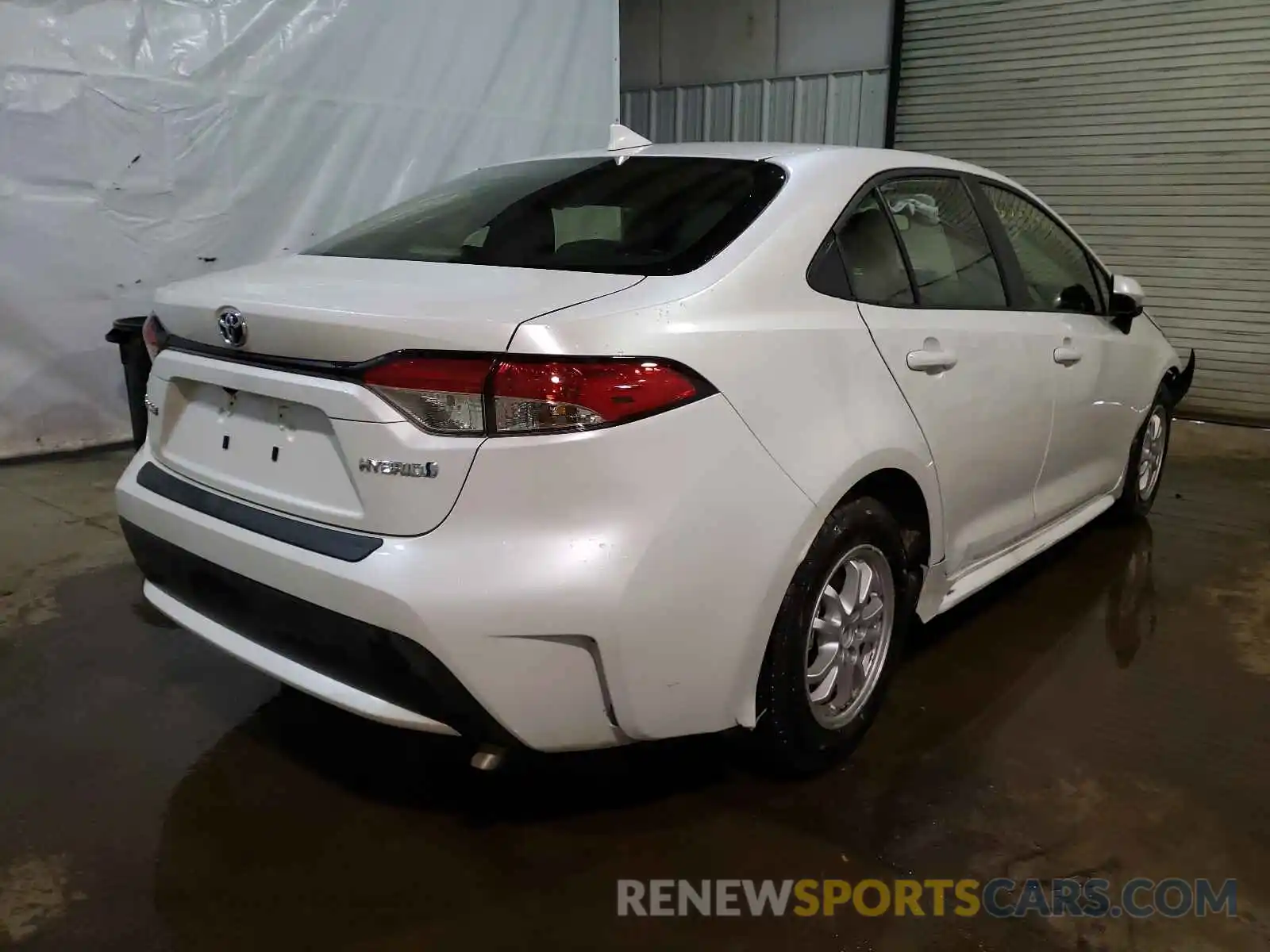 4 Photograph of a damaged car JTDEAMDE2NJ042073 TOYOTA COROLLA 2022