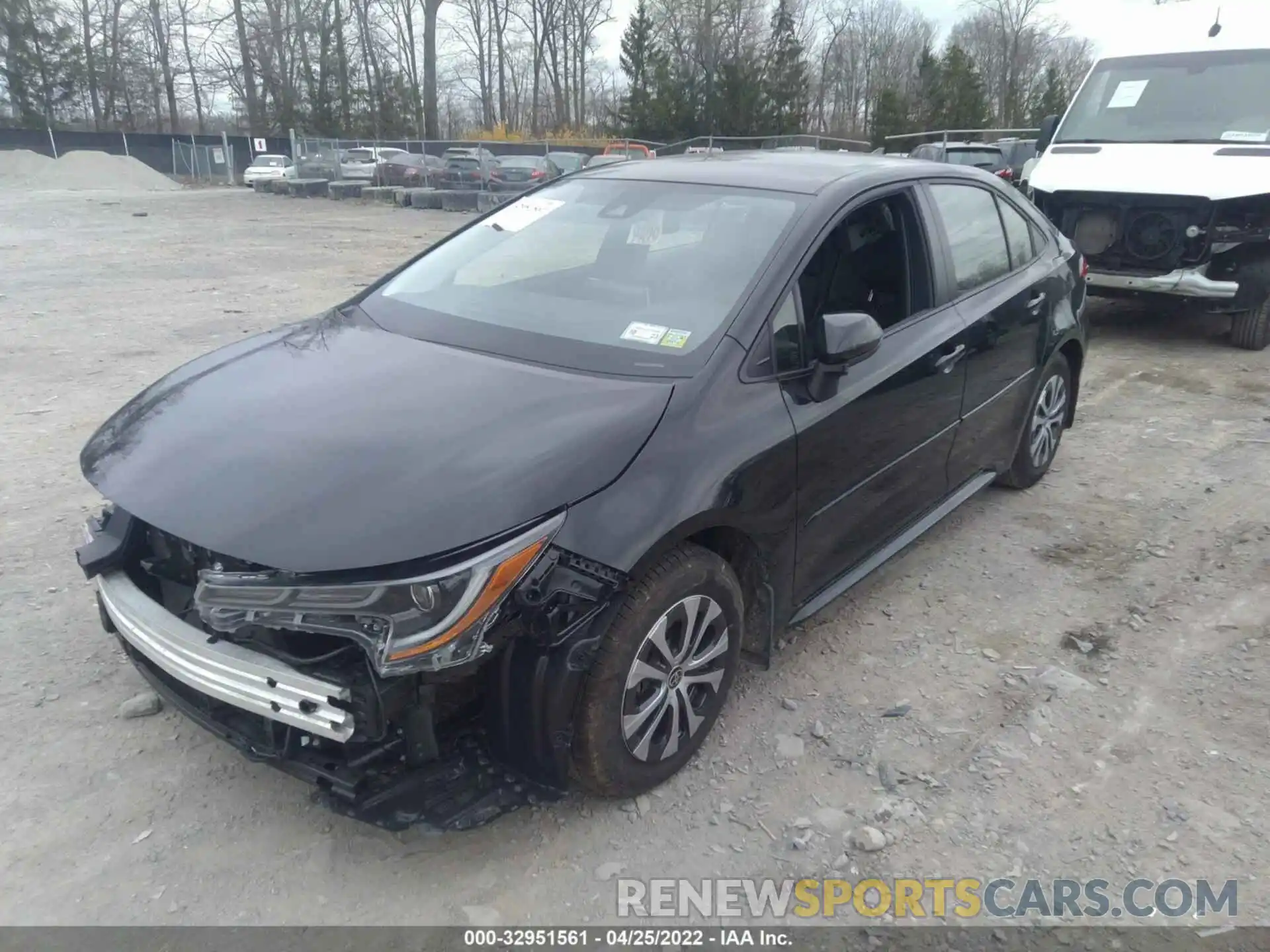 2 Фотография поврежденного автомобиля JTDEAMDE2NJ047421 TOYOTA COROLLA 2022