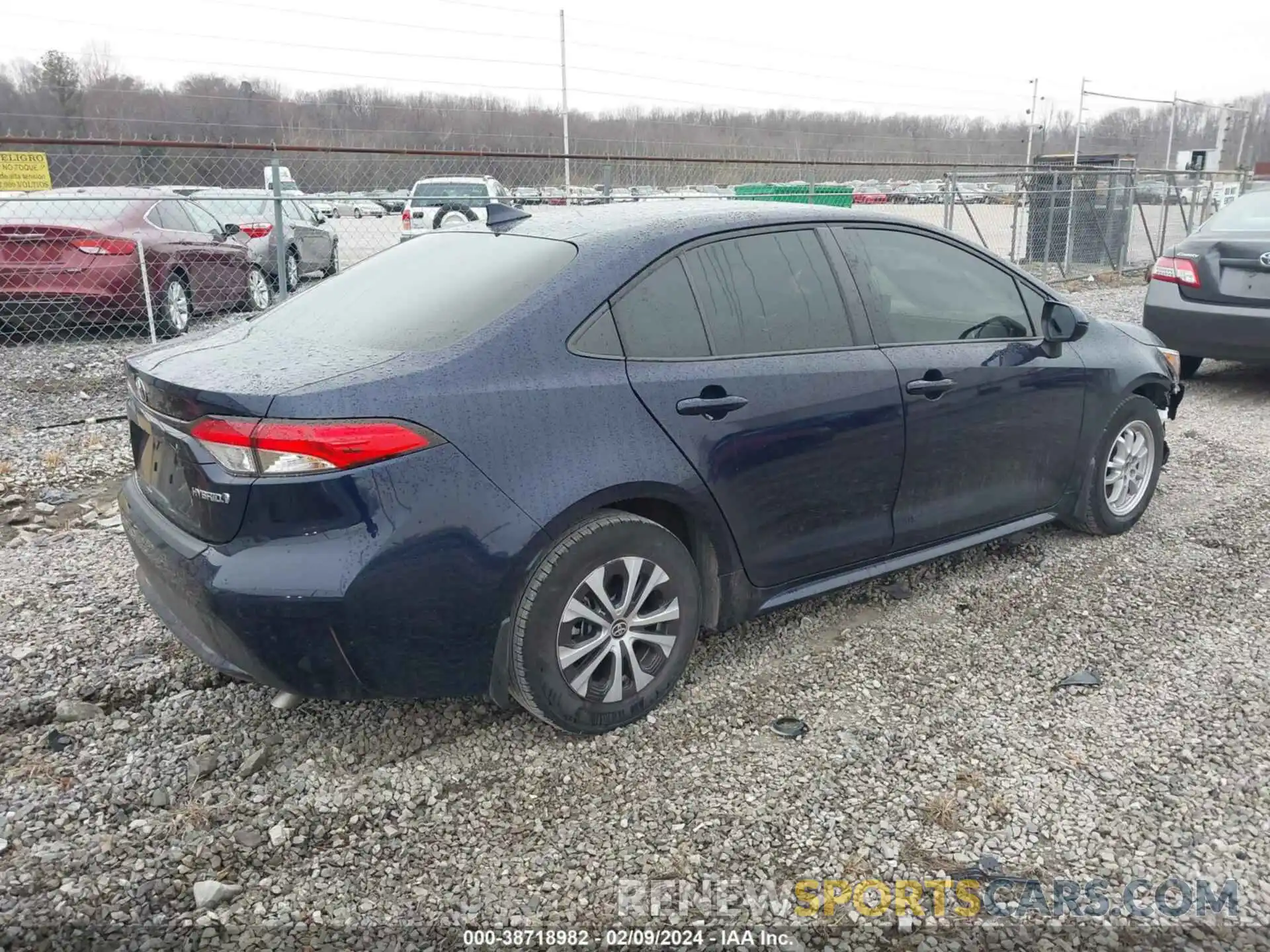 4 Photograph of a damaged car JTDEAMDE2NJ050402 TOYOTA COROLLA 2022