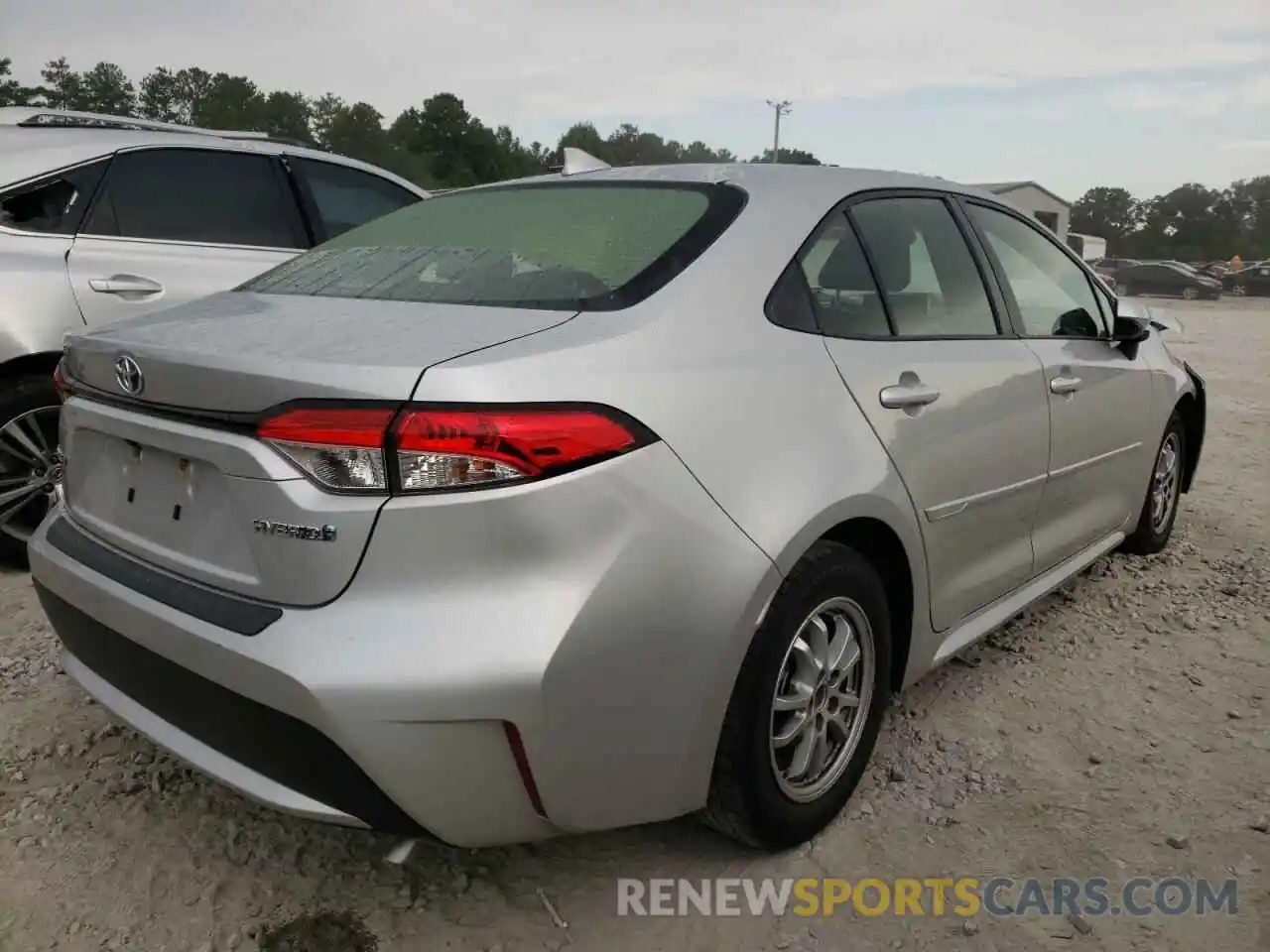 4 Photograph of a damaged car JTDEAMDE3NJ036587 TOYOTA COROLLA 2022