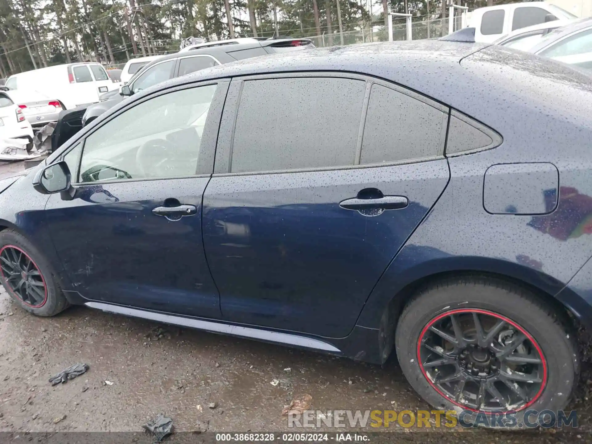 13 Photograph of a damaged car JTDEAMDE3NJ036718 TOYOTA COROLLA 2022