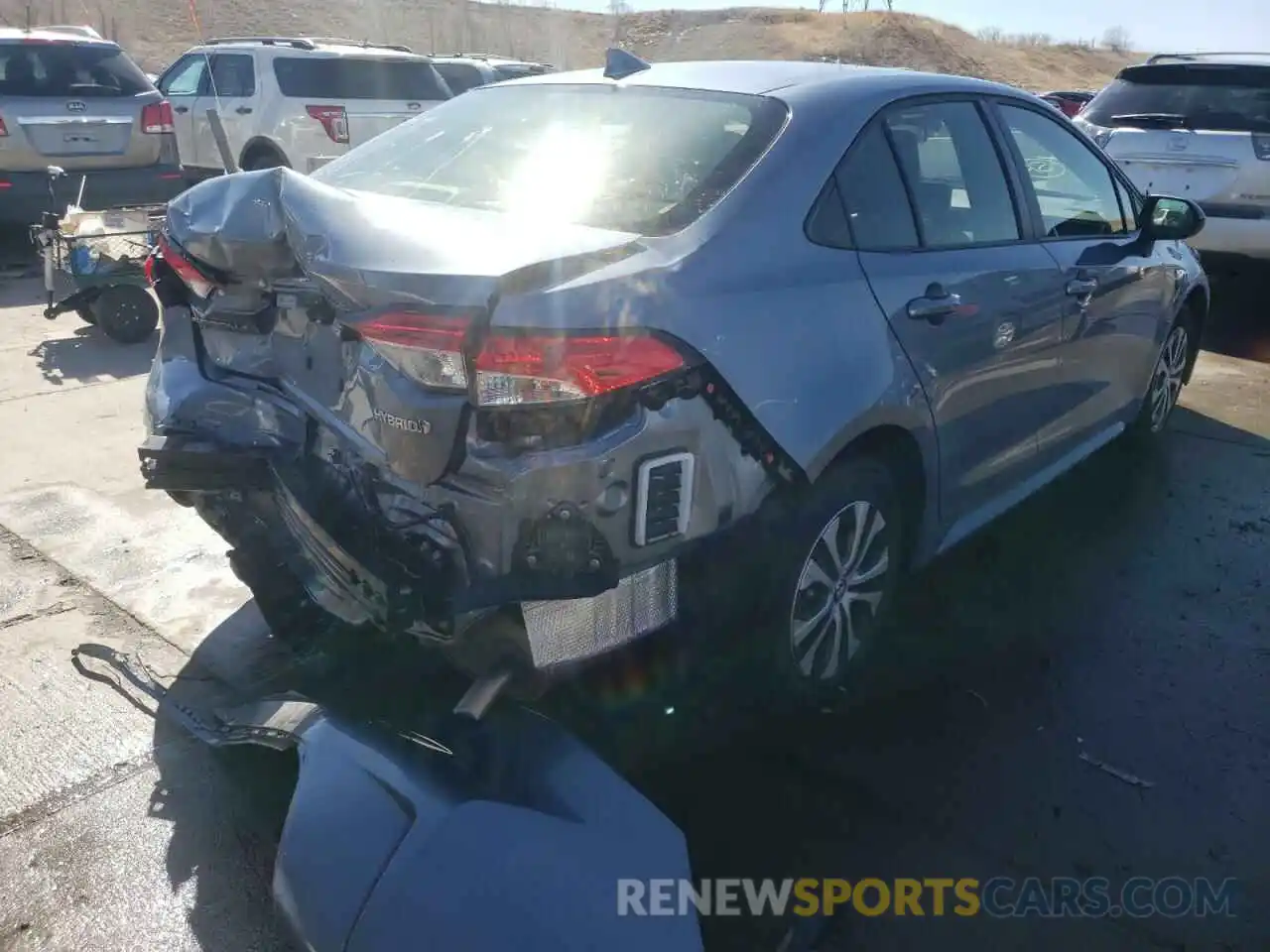 4 Photograph of a damaged car JTDEAMDE3NJ042941 TOYOTA COROLLA 2022