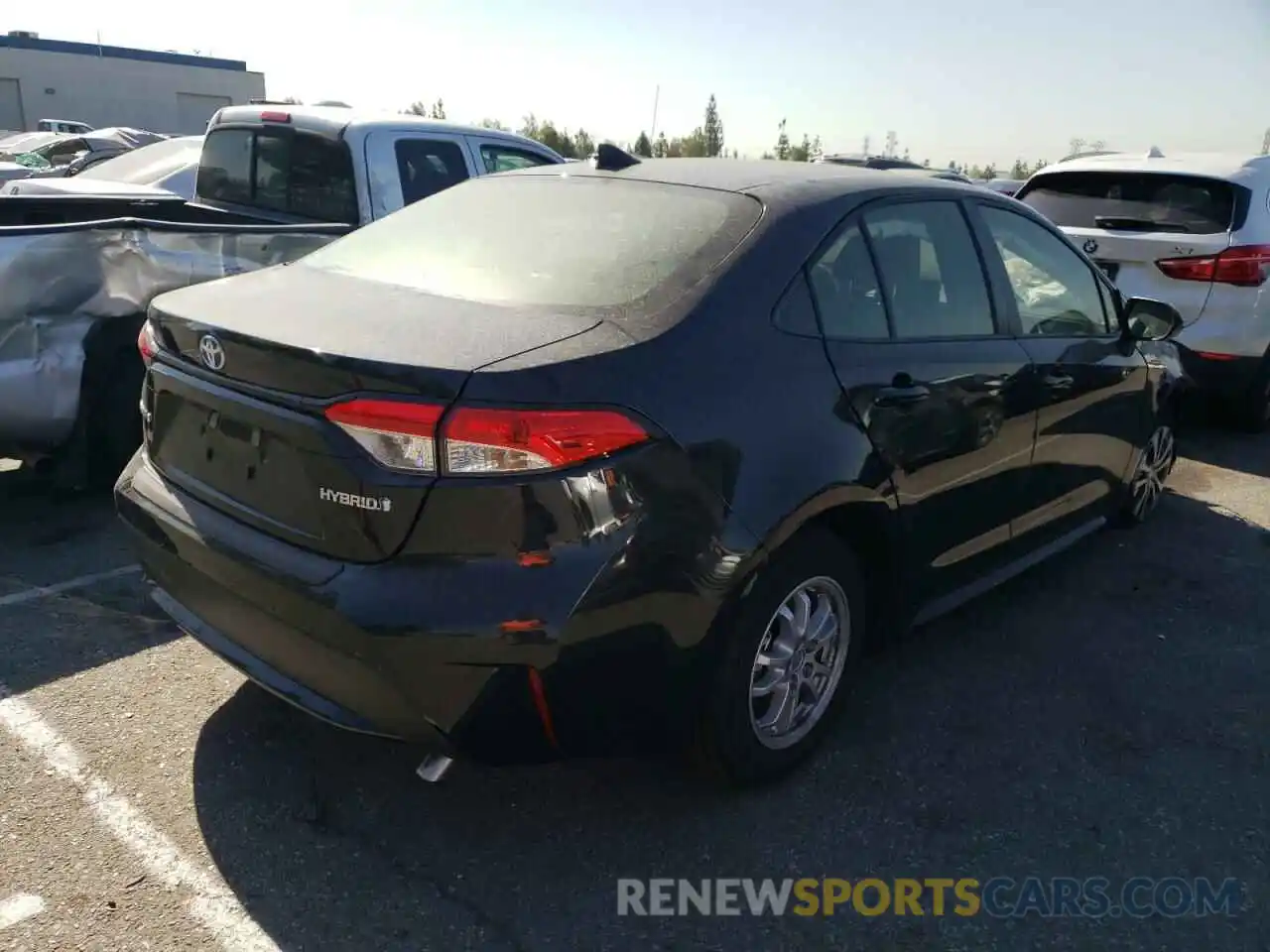 4 Photograph of a damaged car JTDEAMDE3NJ050540 TOYOTA COROLLA 2022