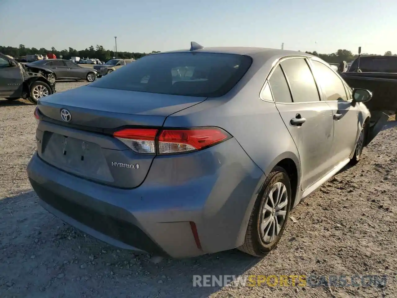 4 Photograph of a damaged car JTDEAMDE3NJ054782 TOYOTA COROLLA 2022