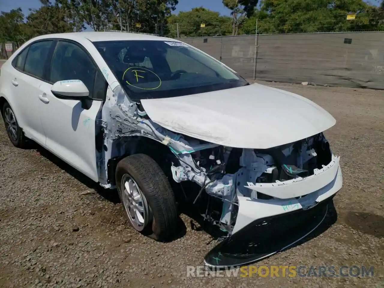 9 Photograph of a damaged car JTDEAMDE4N3000668 TOYOTA COROLLA 2022