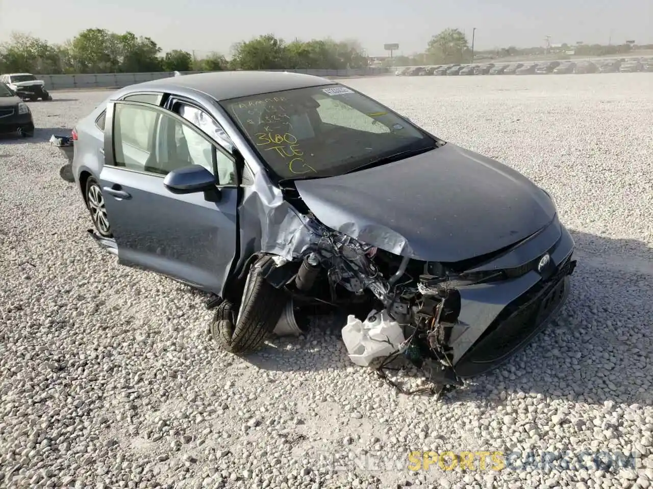 1 Photograph of a damaged car JTDEAMDE4N3003618 TOYOTA COROLLA 2022