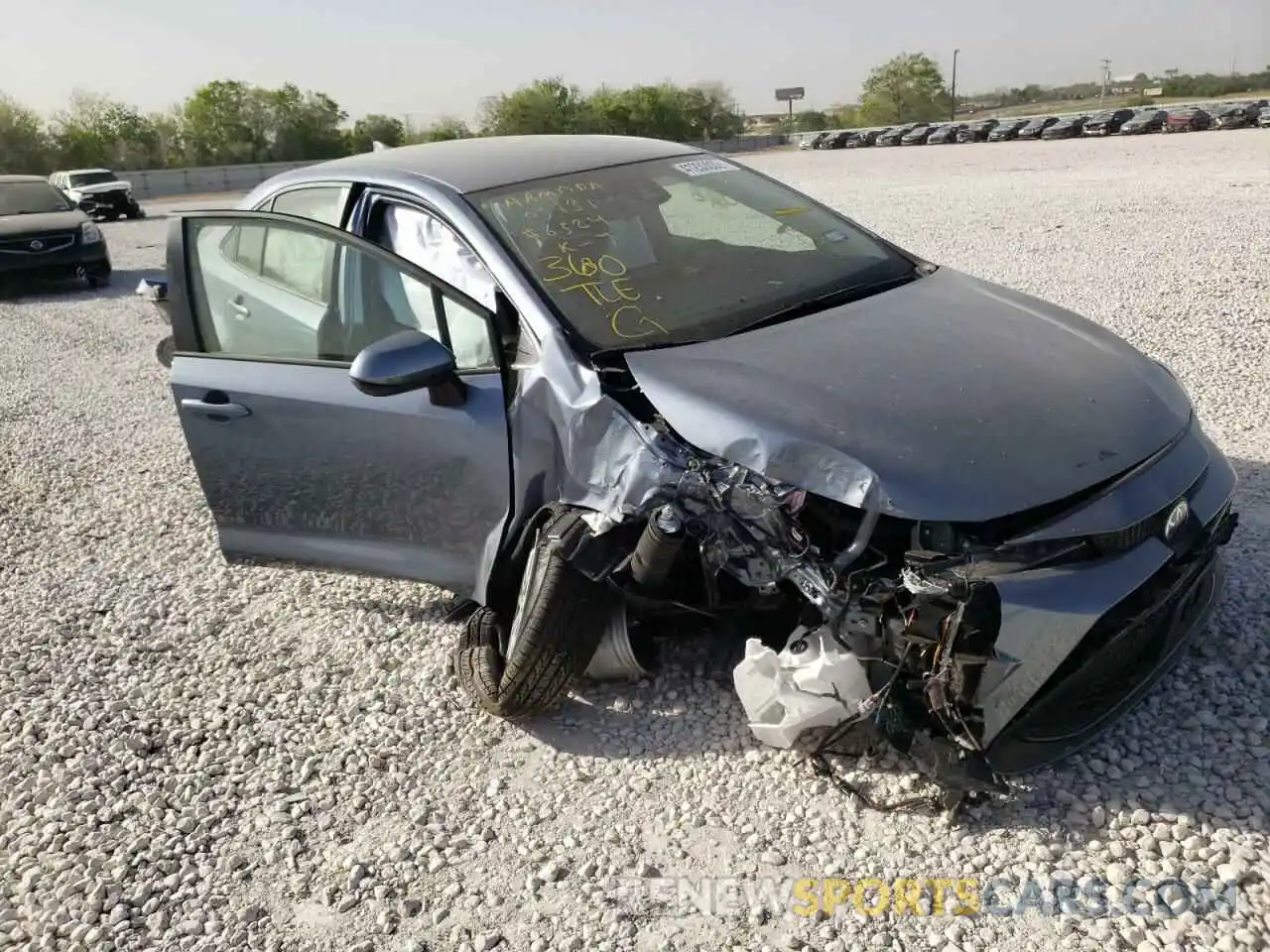 9 Photograph of a damaged car JTDEAMDE4N3003618 TOYOTA COROLLA 2022