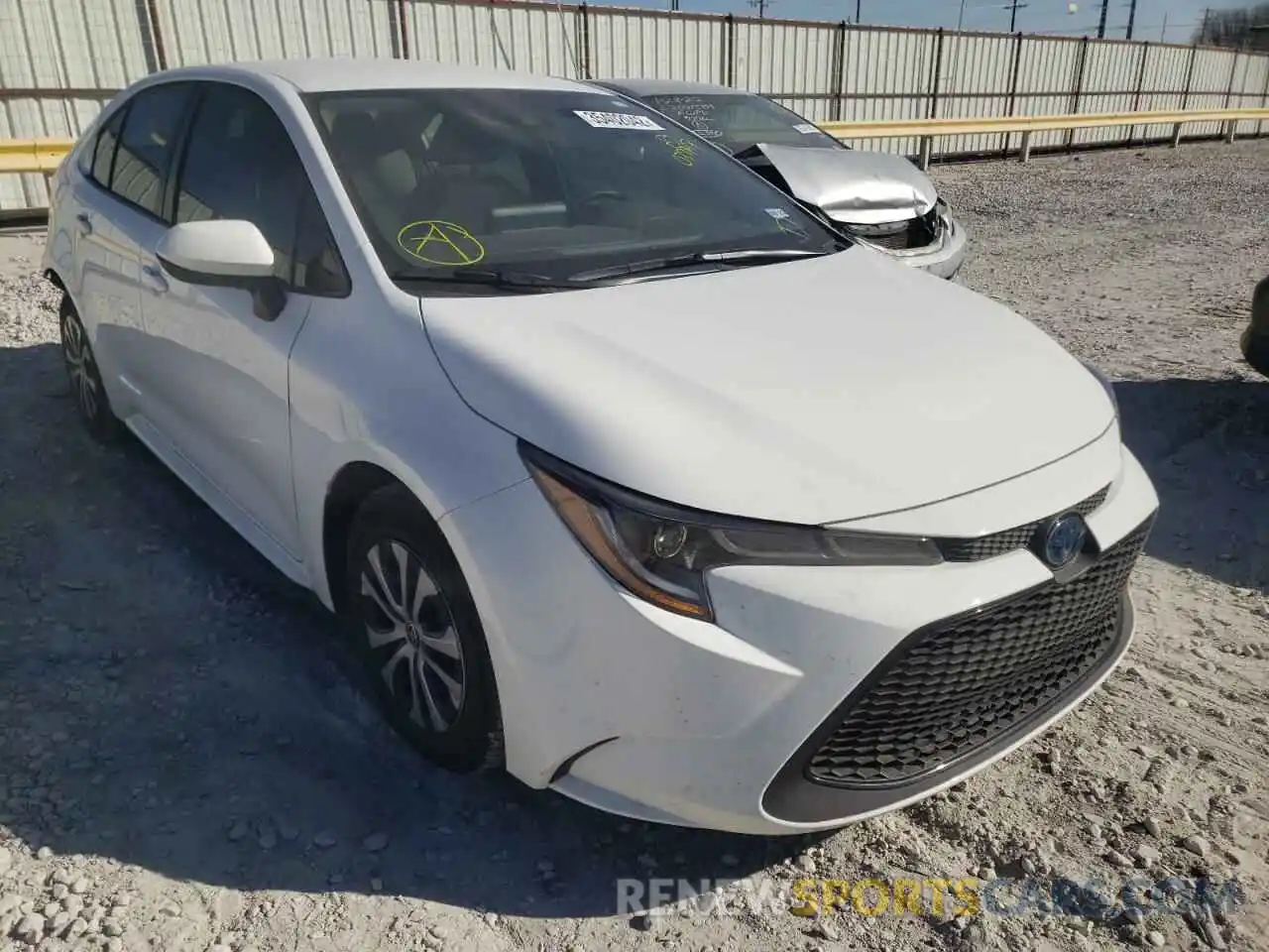 1 Photograph of a damaged car JTDEAMDE4NJ037747 TOYOTA COROLLA 2022