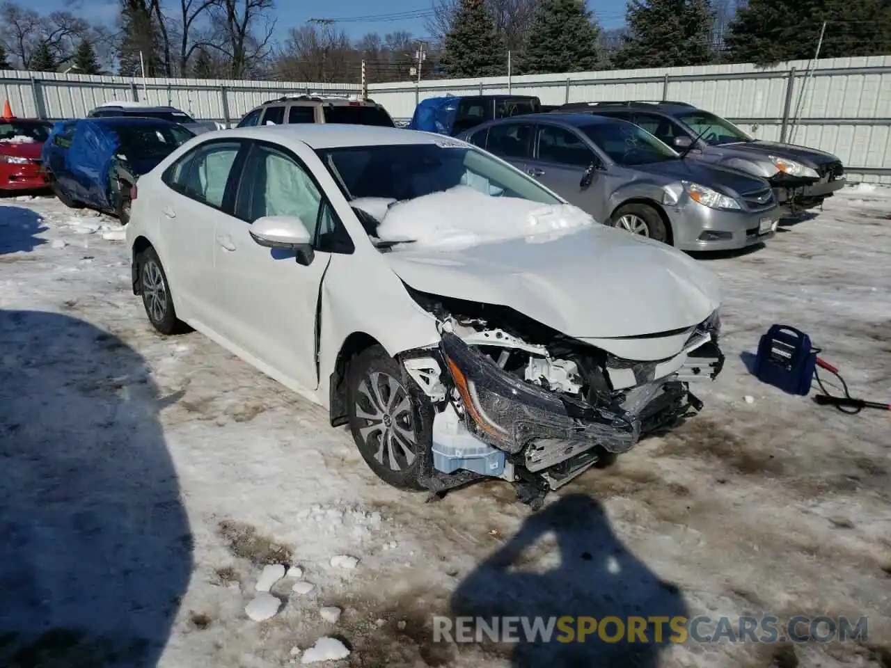 1 Photograph of a damaged car JTDEAMDE4NJ037991 TOYOTA COROLLA 2022