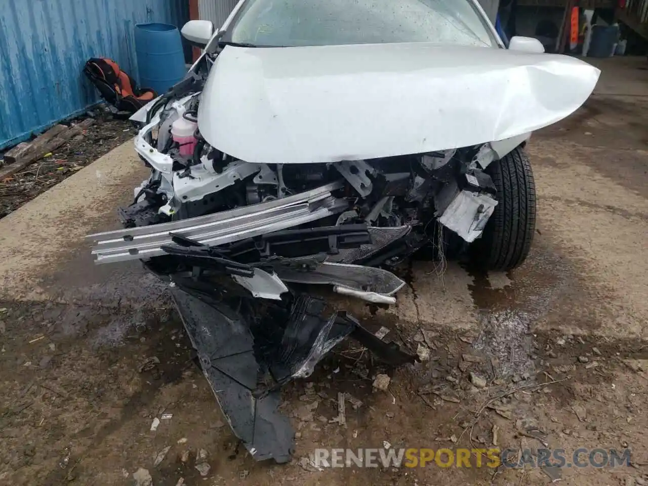 9 Photograph of a damaged car JTDEAMDE4NJ042141 TOYOTA COROLLA 2022