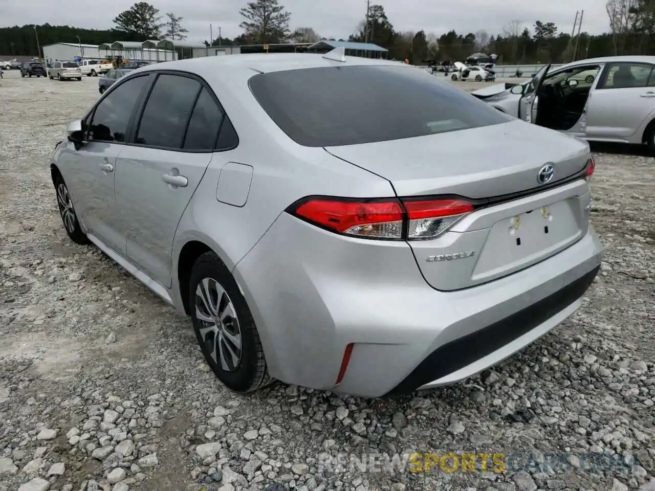 3 Photograph of a damaged car JTDEAMDE4NJ046612 TOYOTA COROLLA 2022