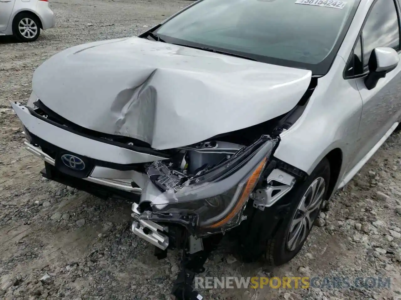 9 Photograph of a damaged car JTDEAMDE4NJ046612 TOYOTA COROLLA 2022