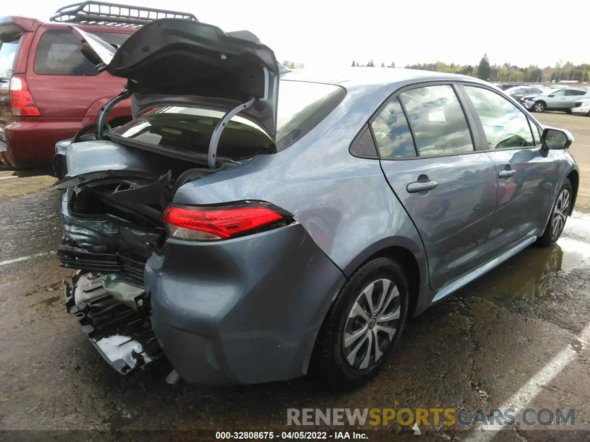 4 Photograph of a damaged car JTDEAMDE4NJ046822 TOYOTA COROLLA 2022