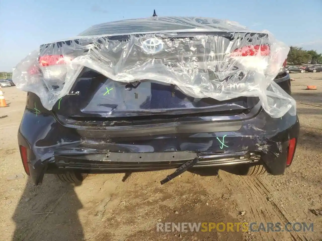 9 Photograph of a damaged car JTDEAMDE4NJ055472 TOYOTA COROLLA 2022