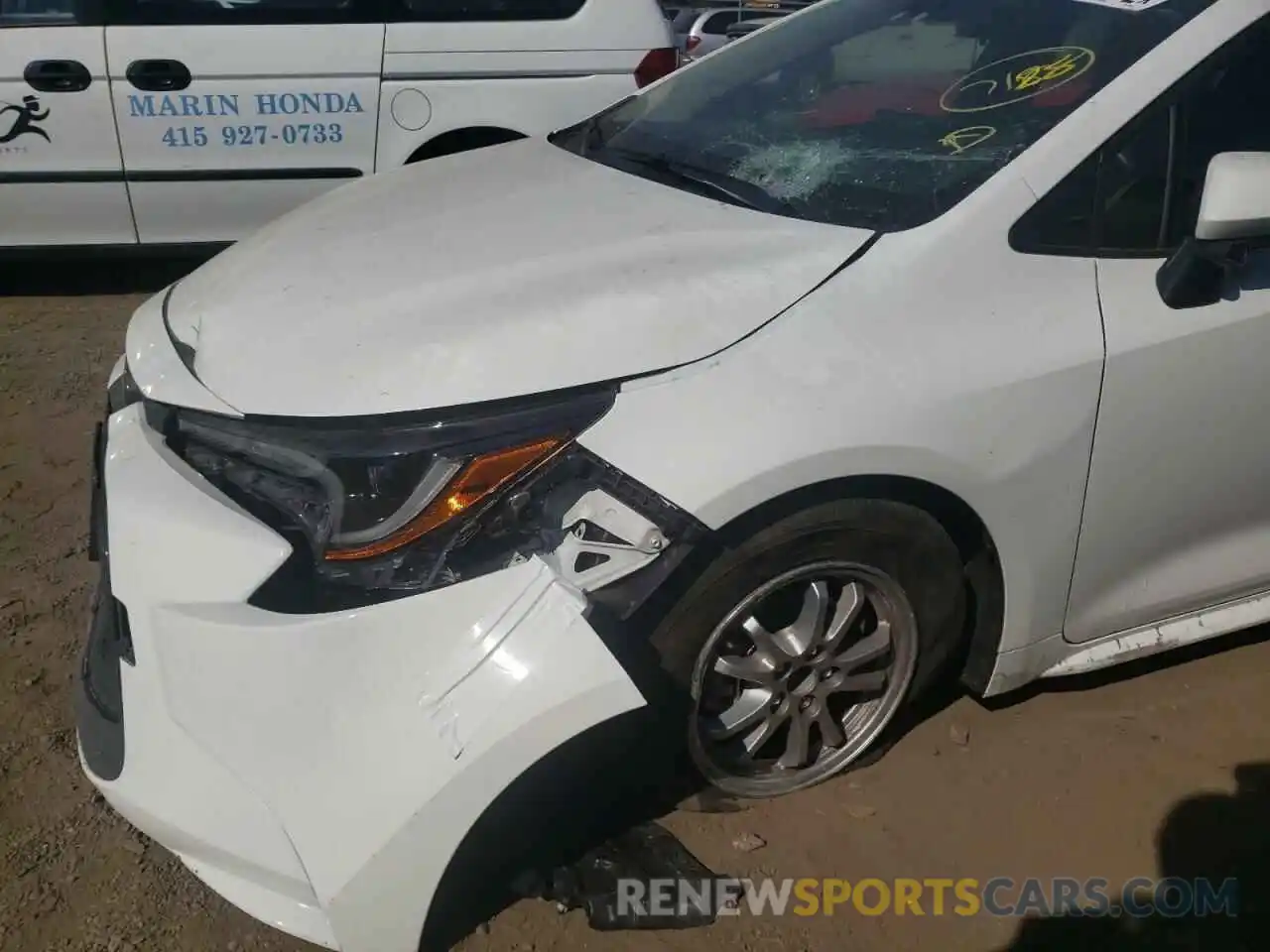 9 Photograph of a damaged car JTDEAMDE5NJ040110 TOYOTA COROLLA 2022