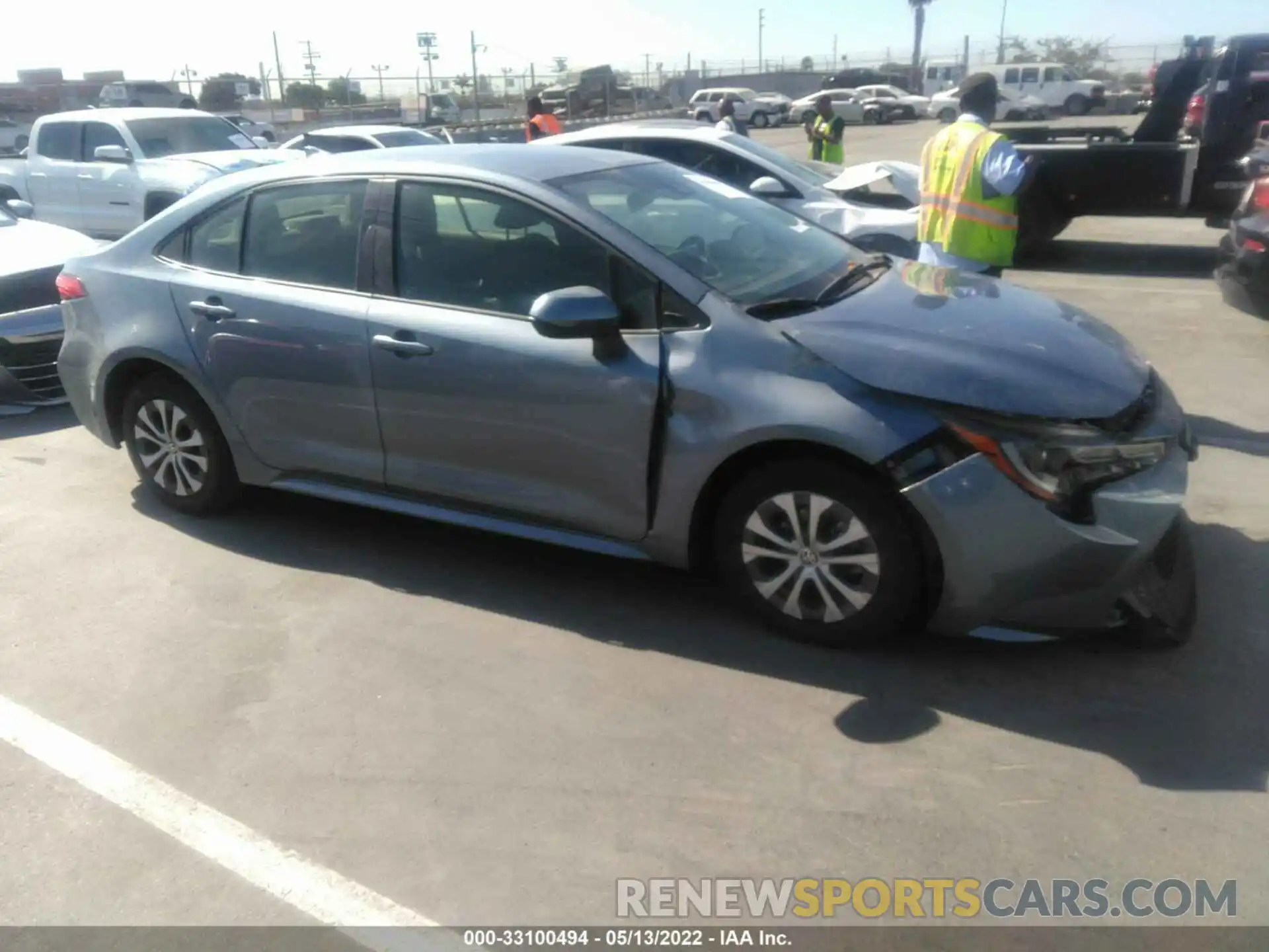 1 Photograph of a damaged car JTDEAMDE5NJ042438 TOYOTA COROLLA 2022