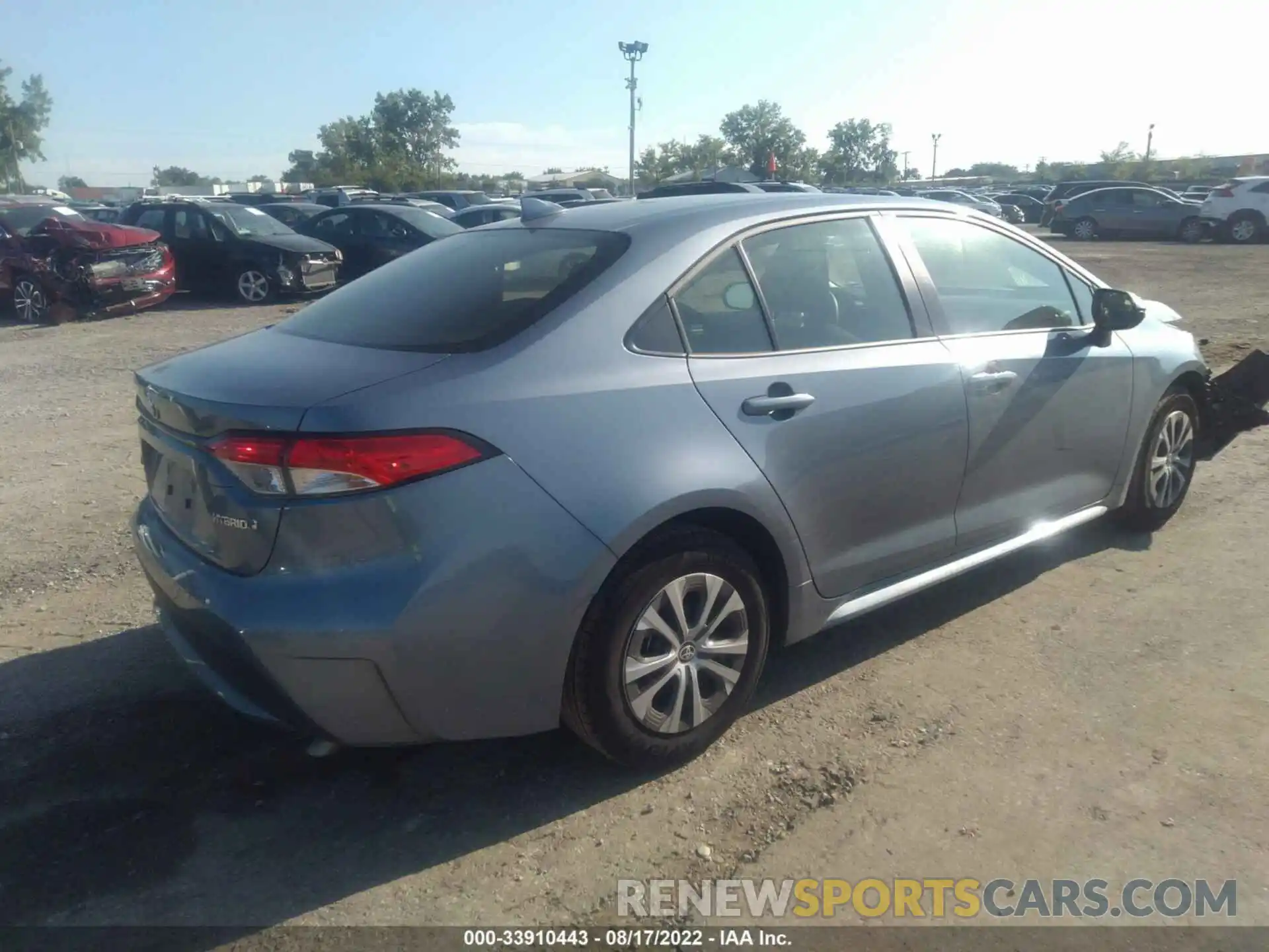 4 Photograph of a damaged car JTDEAMDE5NJ044660 TOYOTA COROLLA 2022