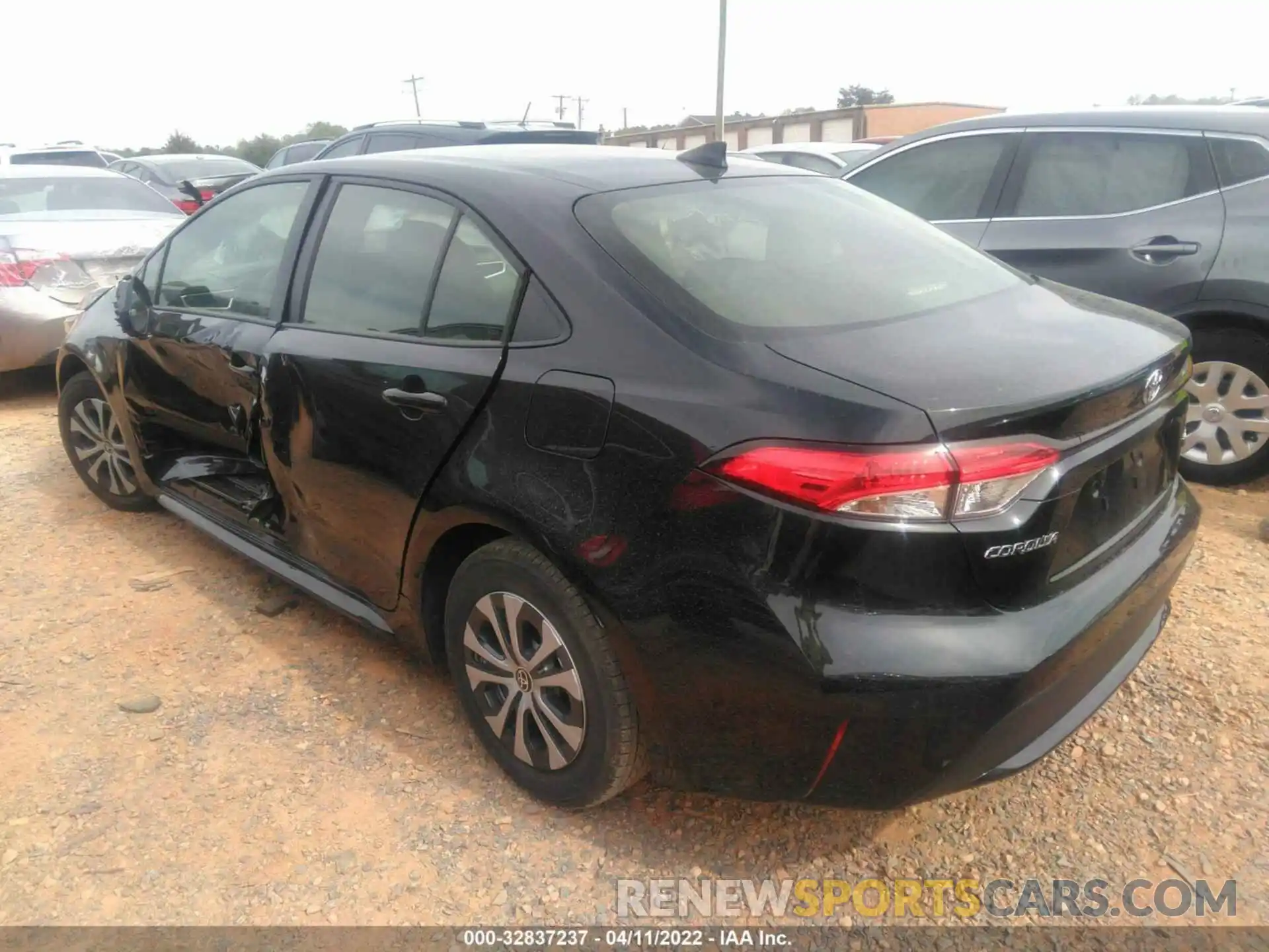 3 Photograph of a damaged car JTDEAMDE5NJ045419 TOYOTA COROLLA 2022