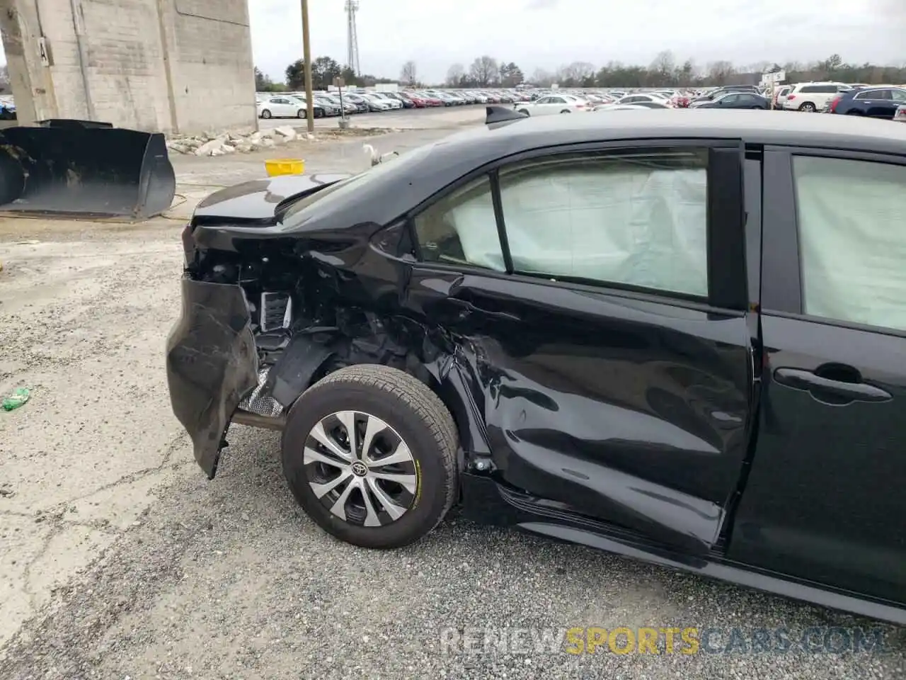 9 Photograph of a damaged car JTDEAMDE5NJ047719 TOYOTA COROLLA 2022