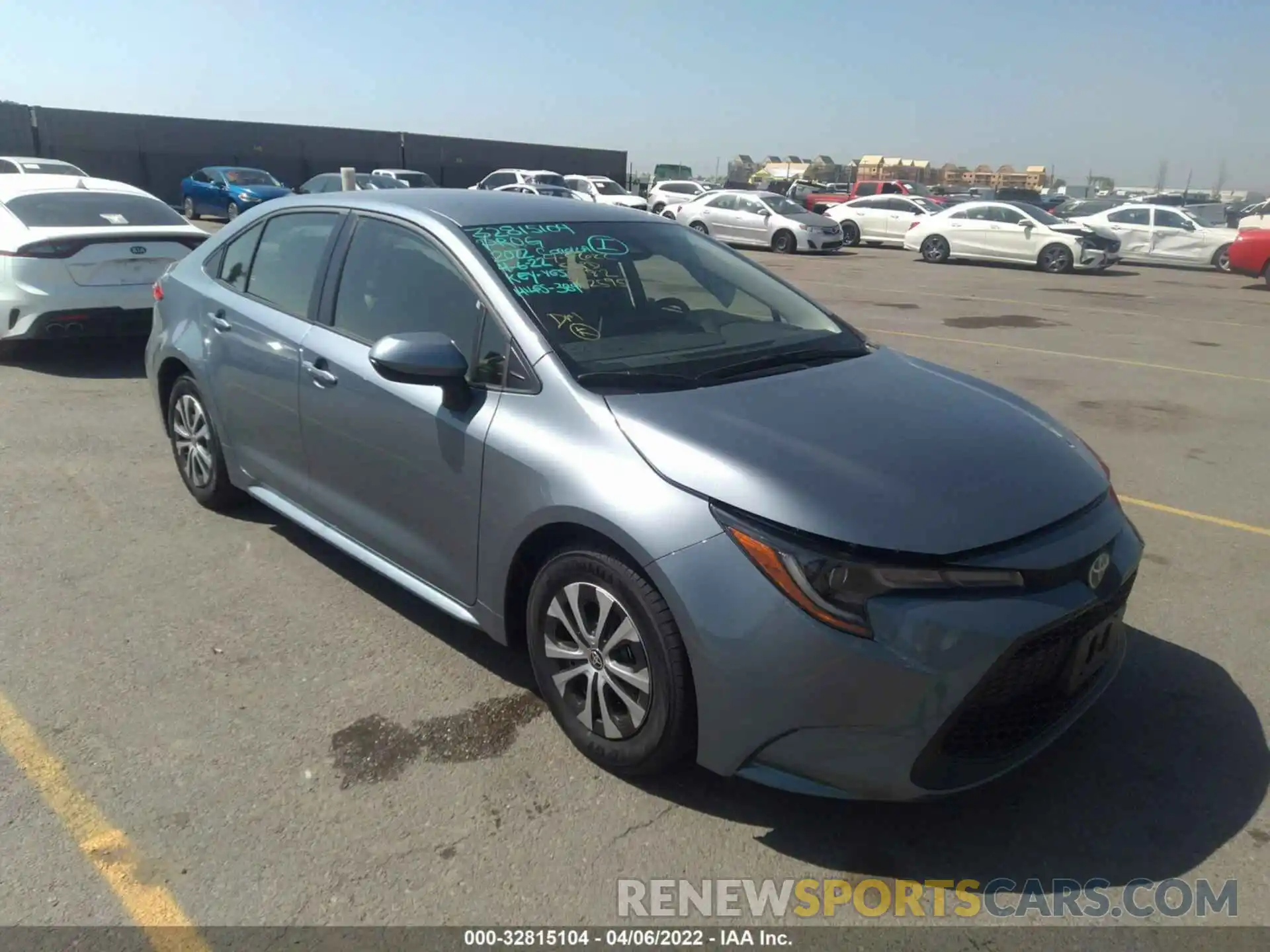 1 Photograph of a damaged car JTDEAMDE5NJ052595 TOYOTA COROLLA 2022