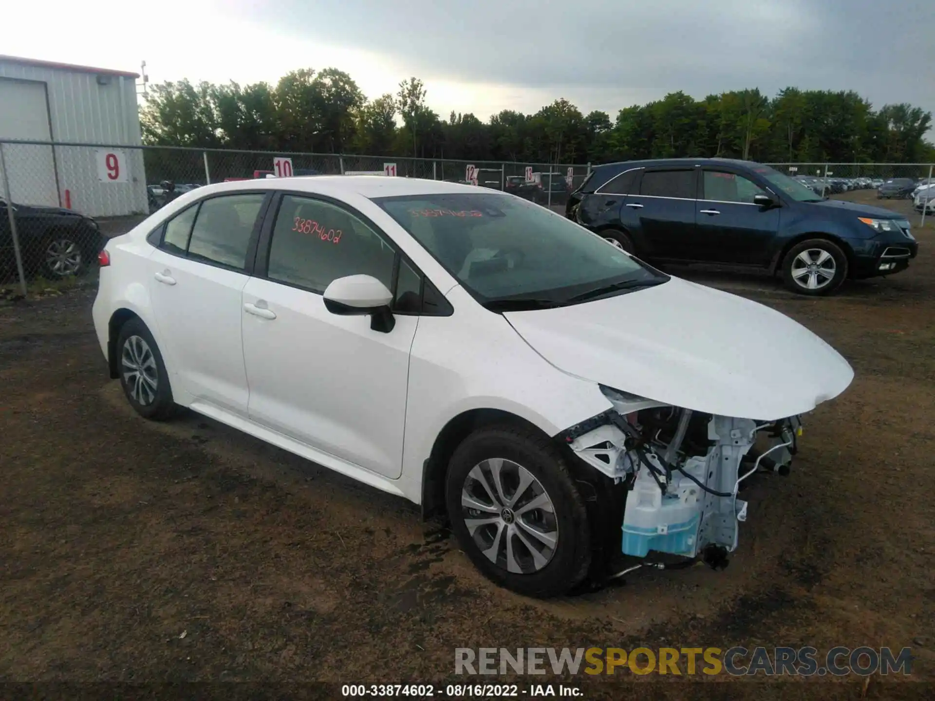 1 Photograph of a damaged car JTDEAMDE5NJ054606 TOYOTA COROLLA 2022